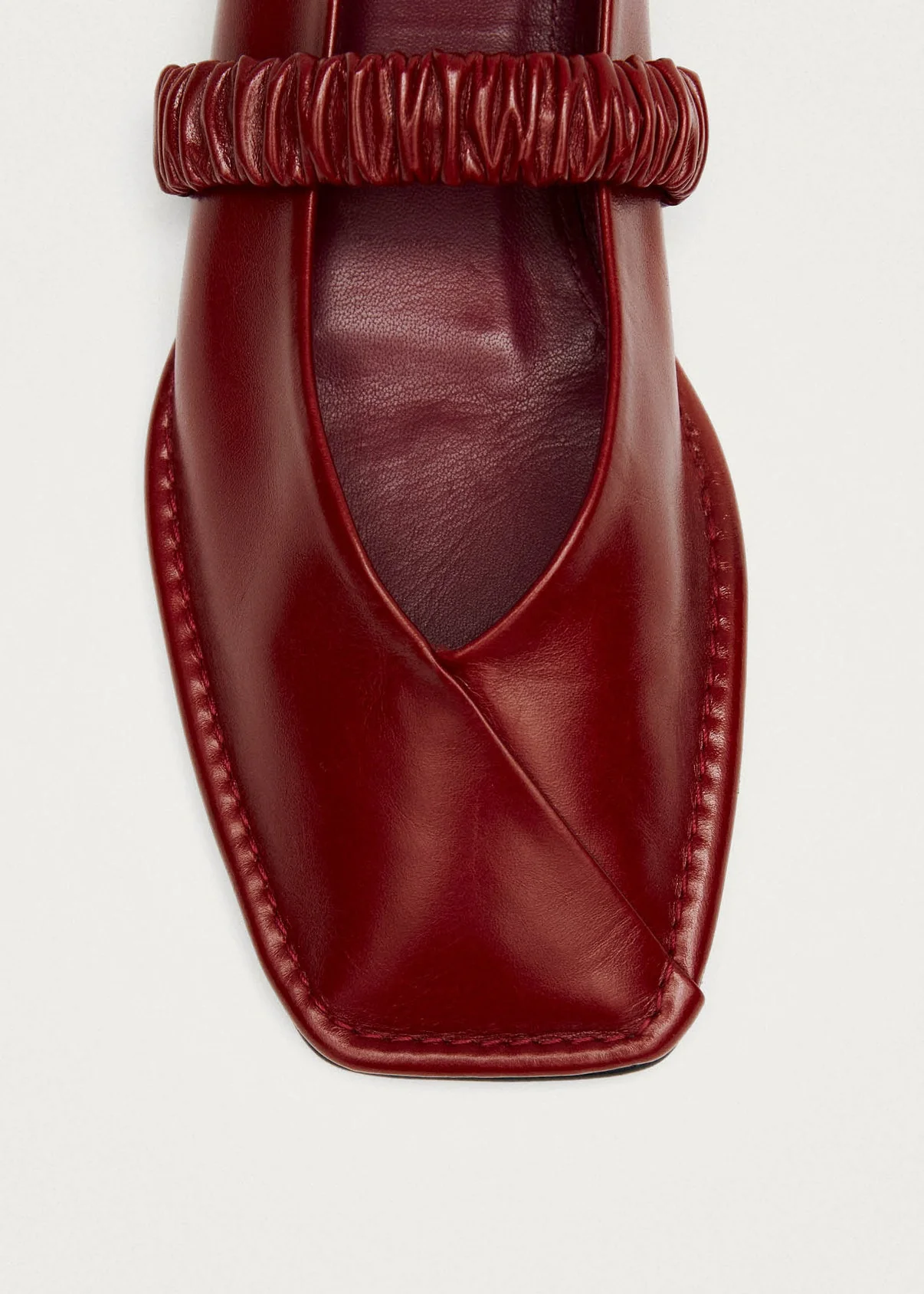 Alohas Chic Square Toe Flats with Ruched Strap - Image 6