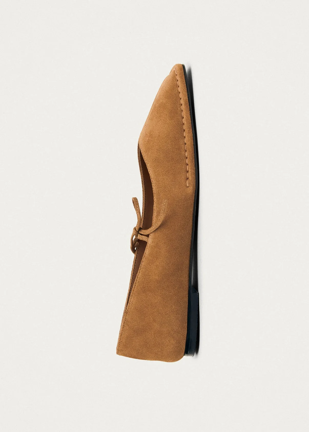 Alohas Elegant Square Toe Flats with V-Shaped Vamps and Bow Detail - Image 4