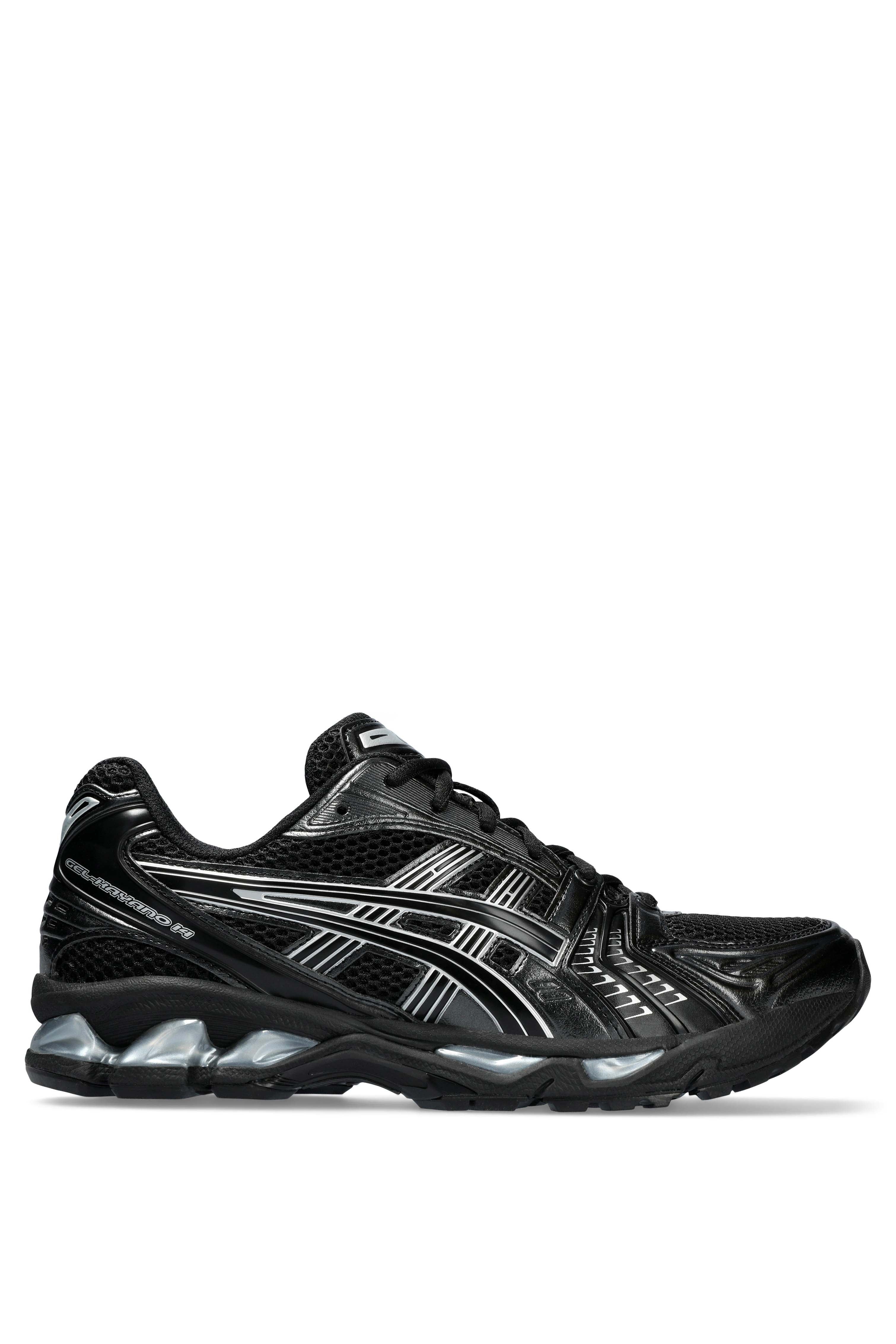 Asics Innovative Flat Shoes for Men