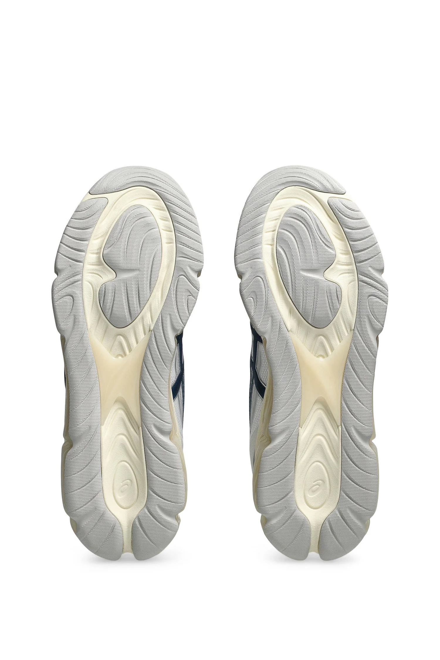Asics Lightweight Flat Shoes for Men - Image 3