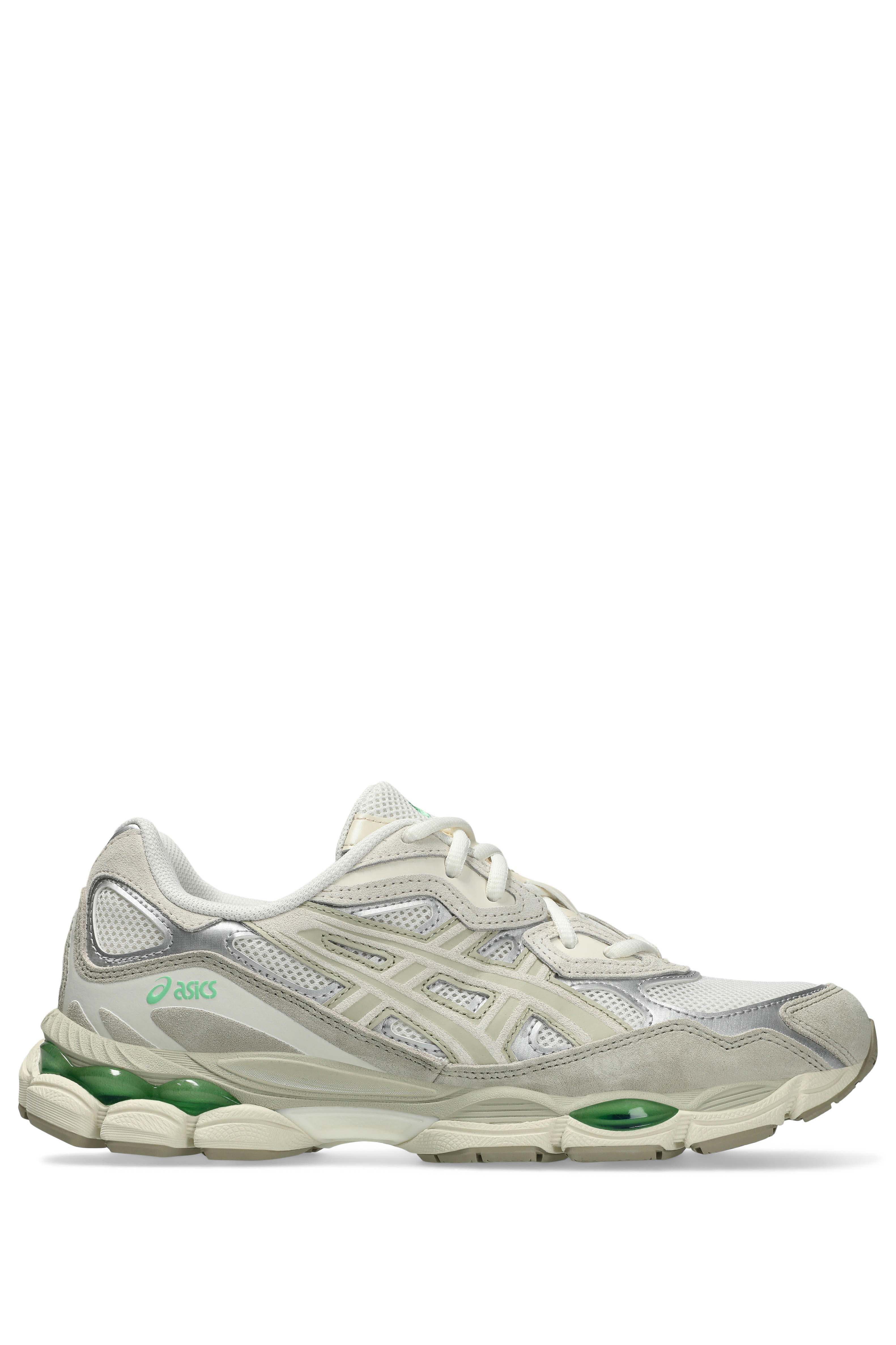 Asics Men's Flat Shoes for Fall Season
