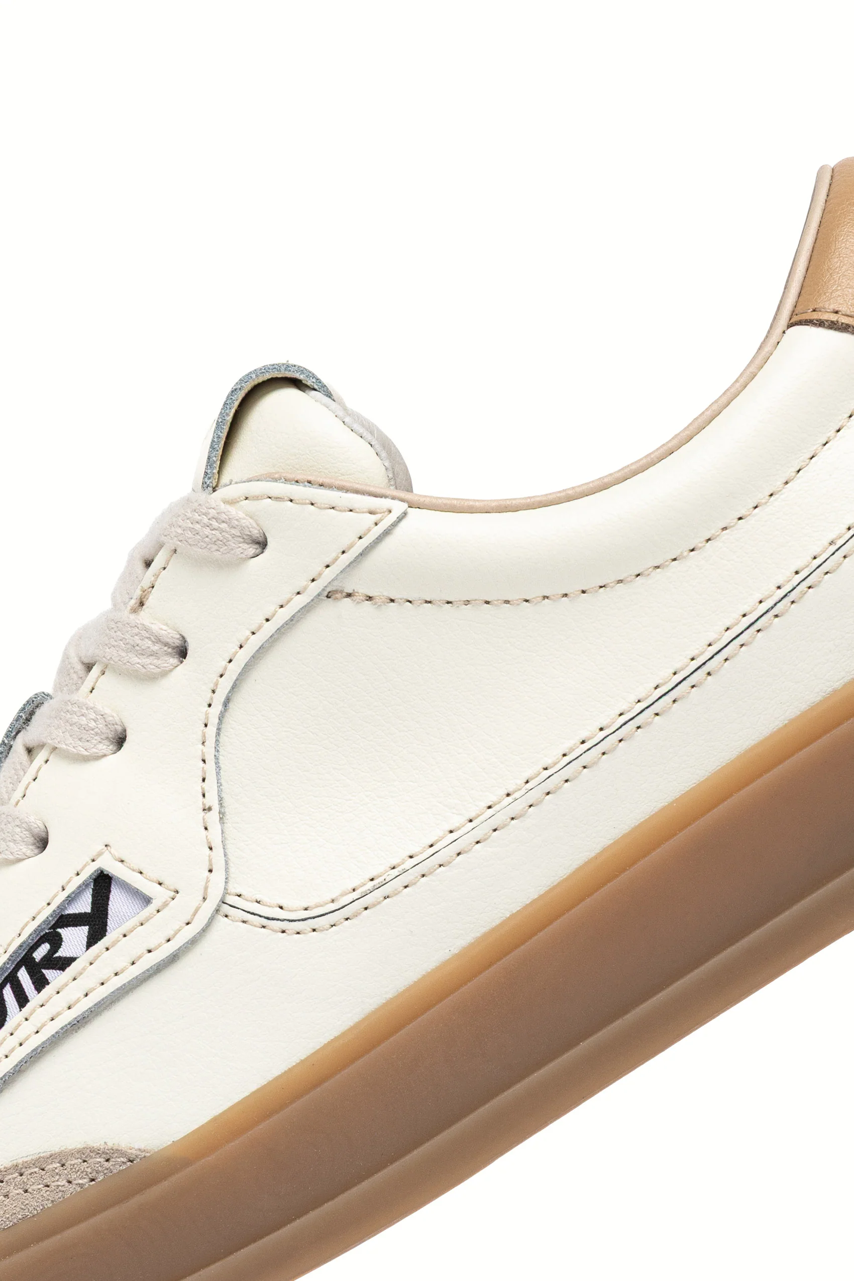 Autry Classic Flat Shoes for Men - Perfect for Every Season - Image 6