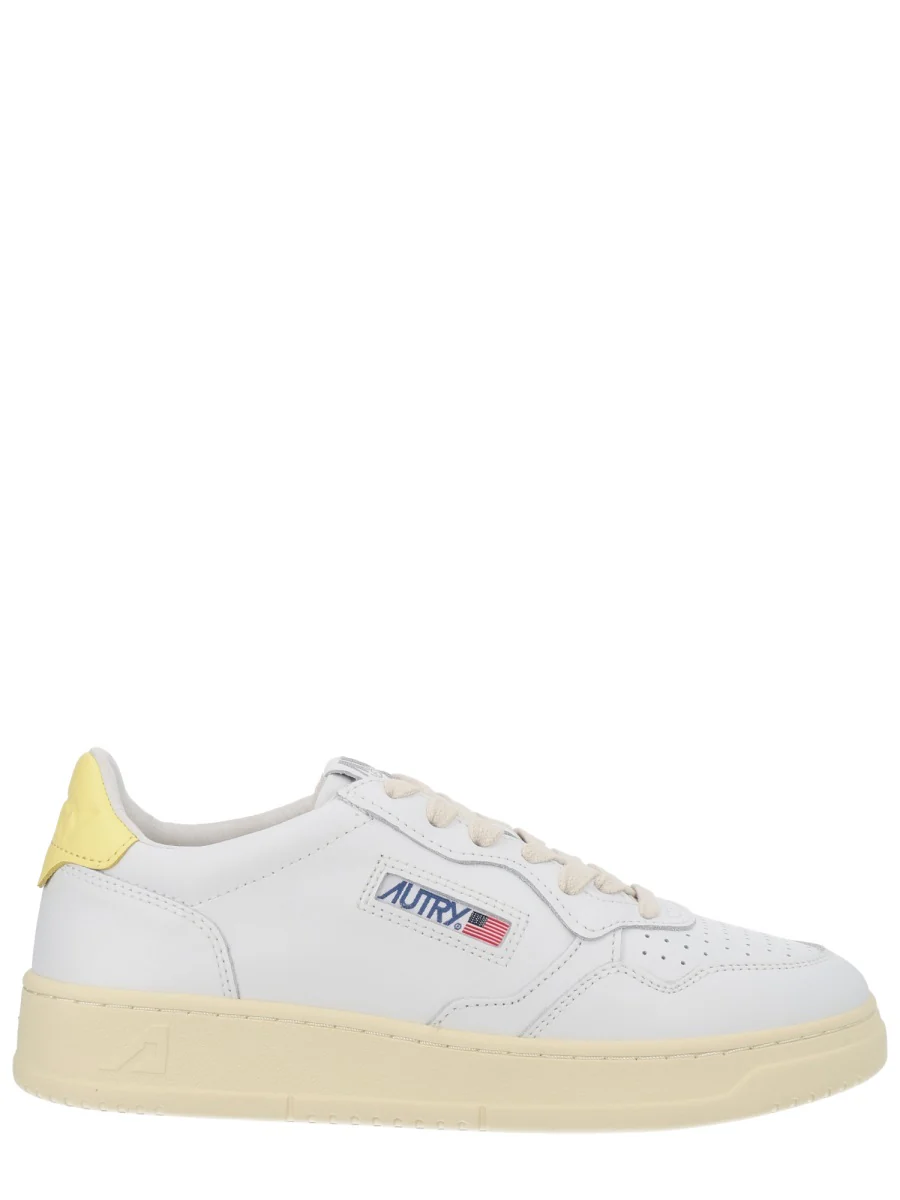 Autry Medalist Low Leather Sneakers