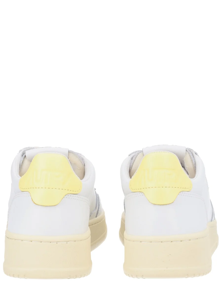 Autry Medalist Low Leather Sneakers - Image 4