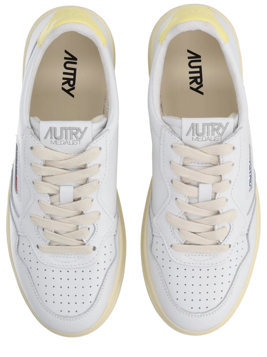 Autry Medalist Low Leather Sneakers - Image 6