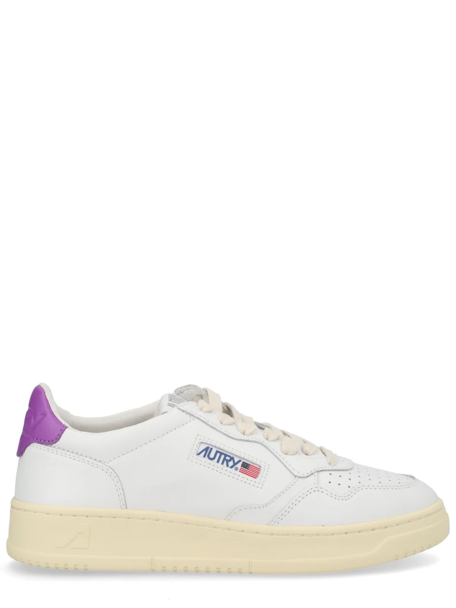 Autry Medalist Low Sneakers in Leather