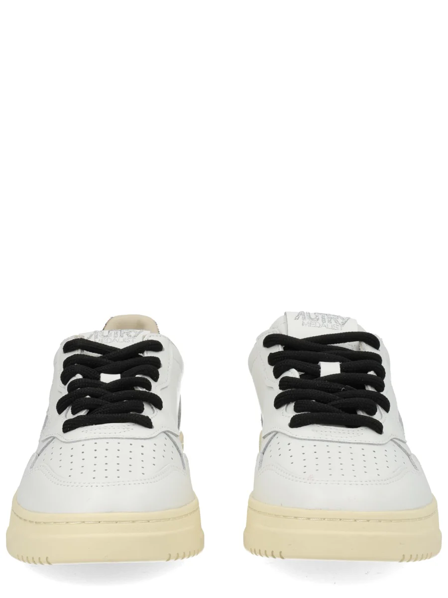 AUTRY Medalist Low Sneakers in Space Leather - Image 2
