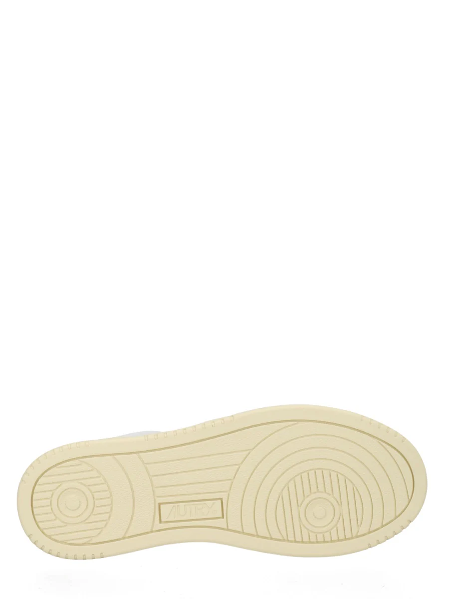 AUTRY Medalist Low Sneakers in Space Leather - Image 6