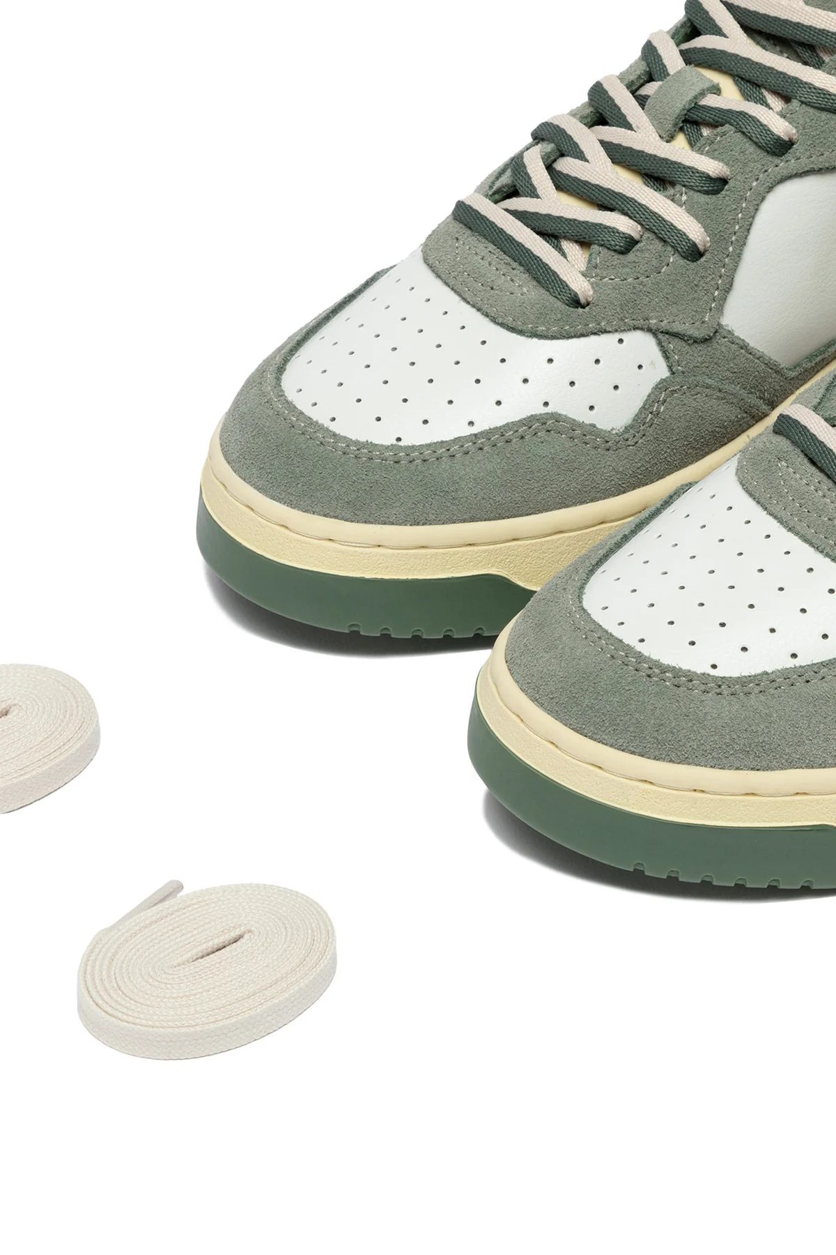Autry Men's Classic Flat Shoes - Image 7