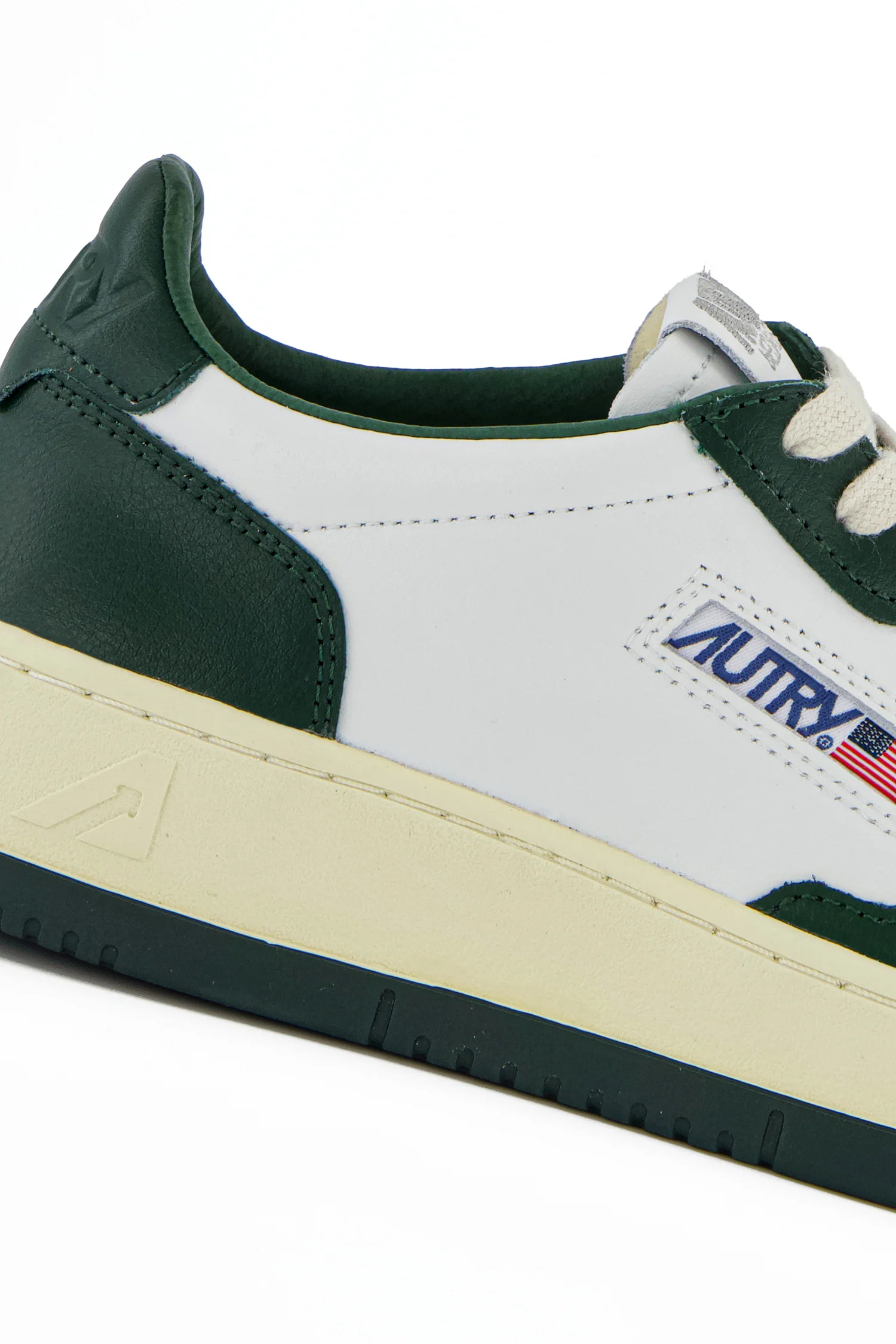 Autry Men's Stylish Flat Shoes - Image 6