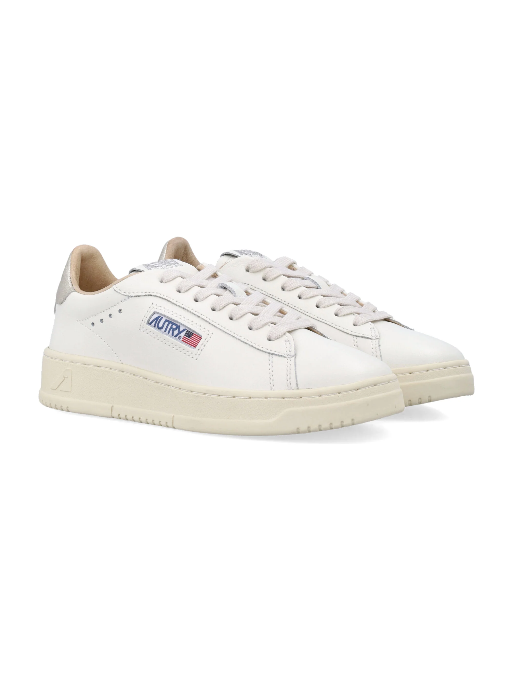 Autry Minimalist Vintage-Inspired Low-Top Sneakers - Image 3