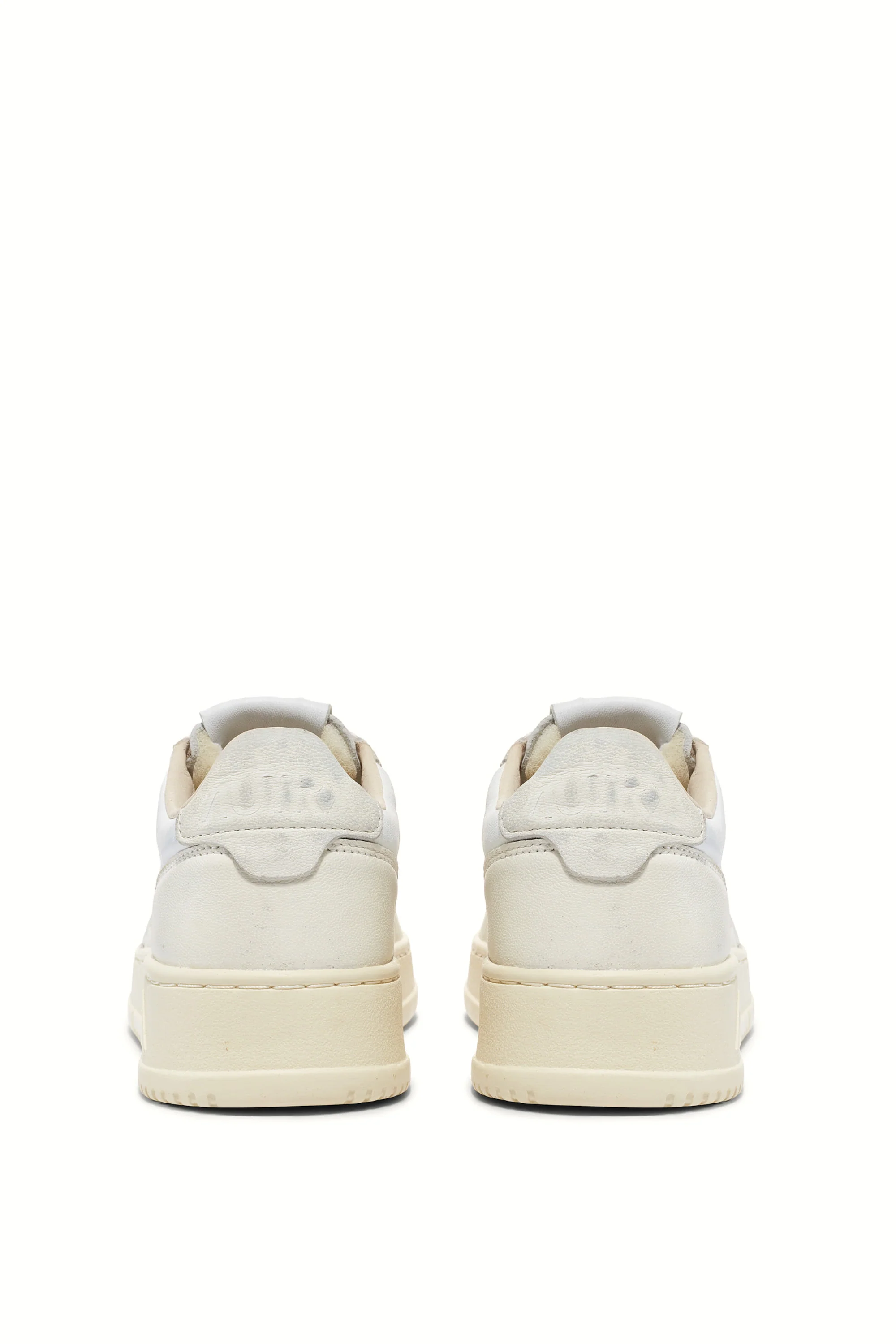 Autry Stylish Woman's Flat Shoes - Perfect for Everyday Wear - Image 3