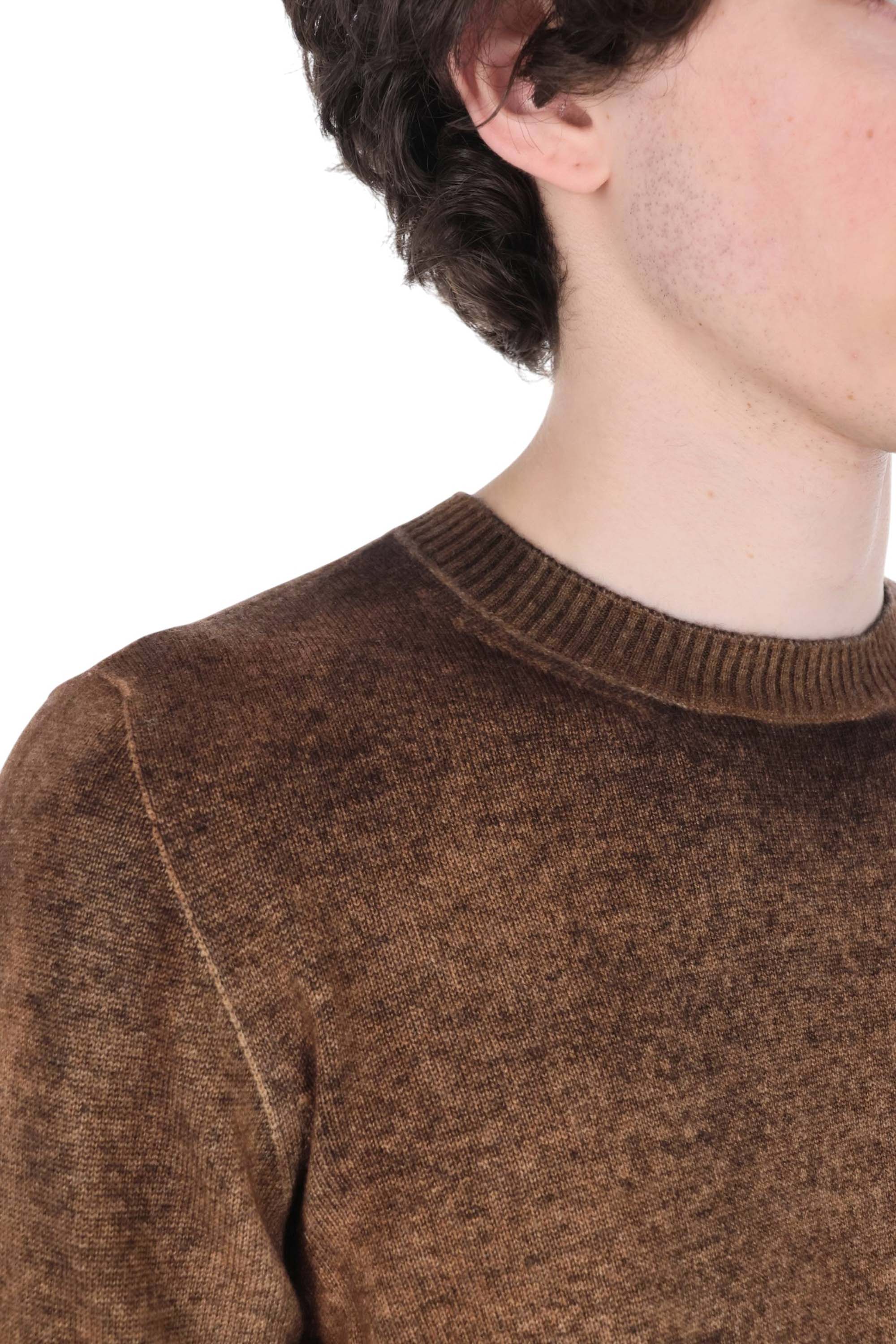 Avant Toi Fashionable Mini Sweater for Men - Image 4