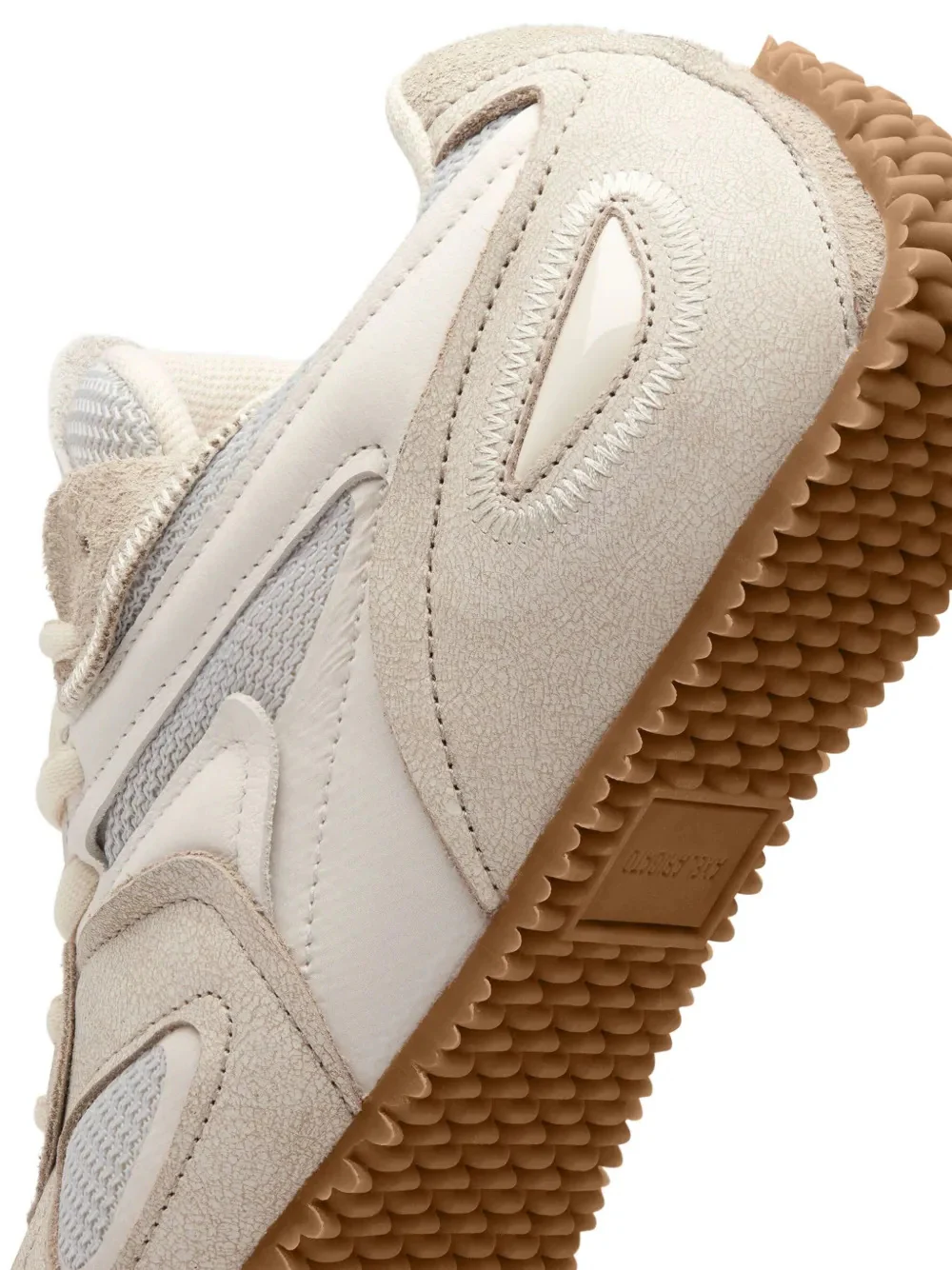 Axel Arigato Slow Runner Sneakers - Elegant Design for Women - Image 5