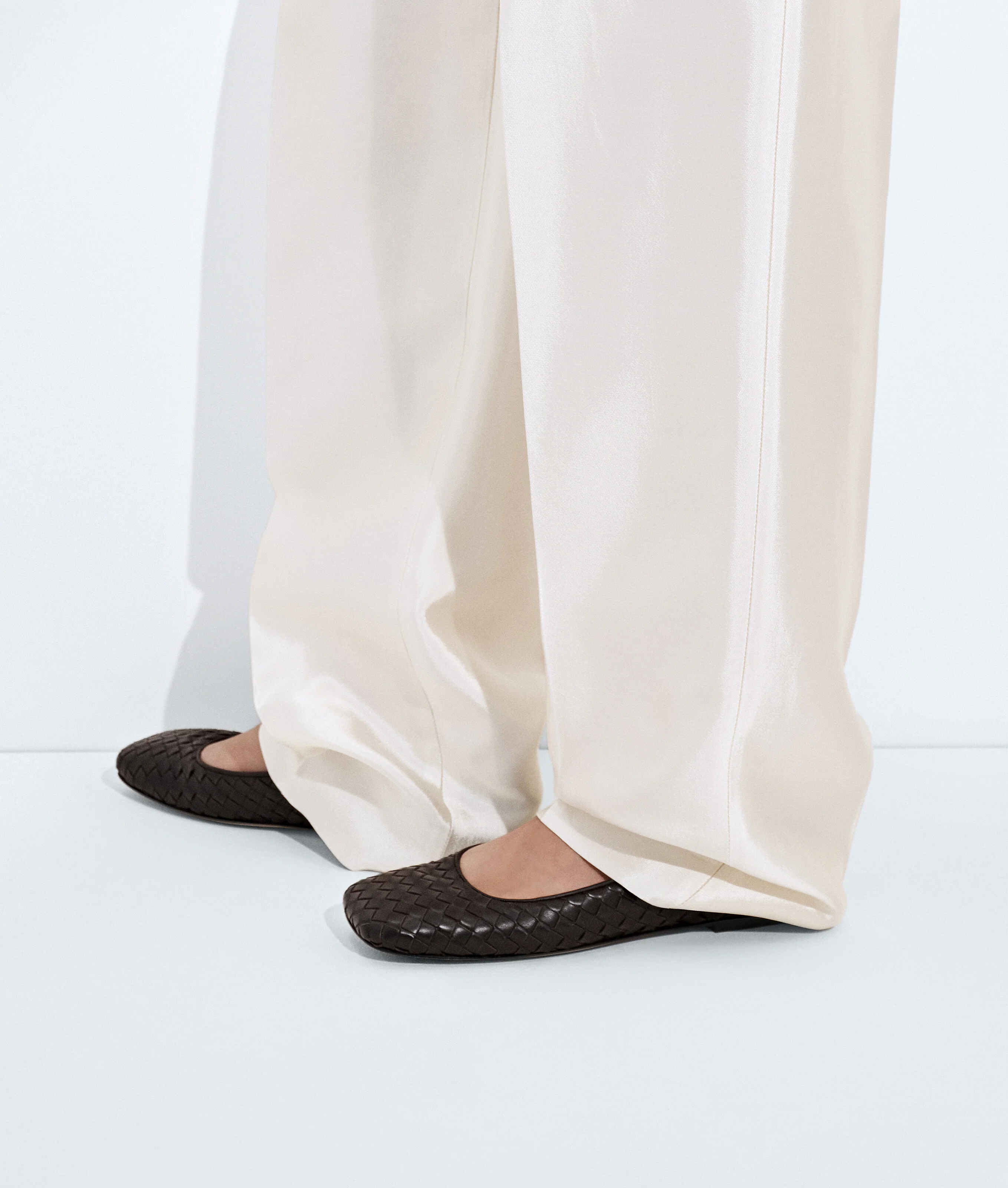 Bottega Veneta Braided Leather Ballerina Flats with Back Loop Detail - Image 2