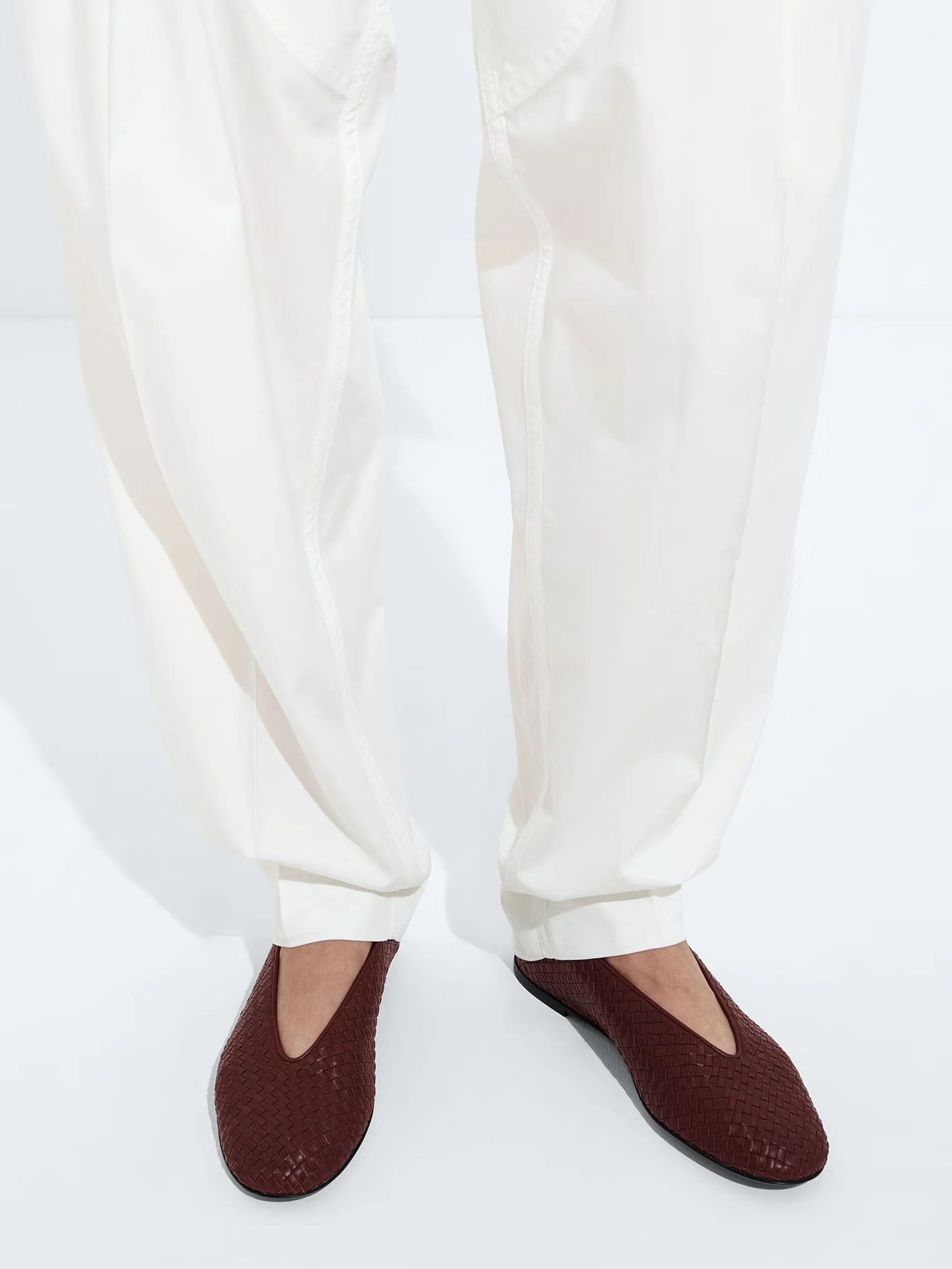 Bottega Veneta Braided Leather Ballet Flats with Lambskin Lining - Image 2