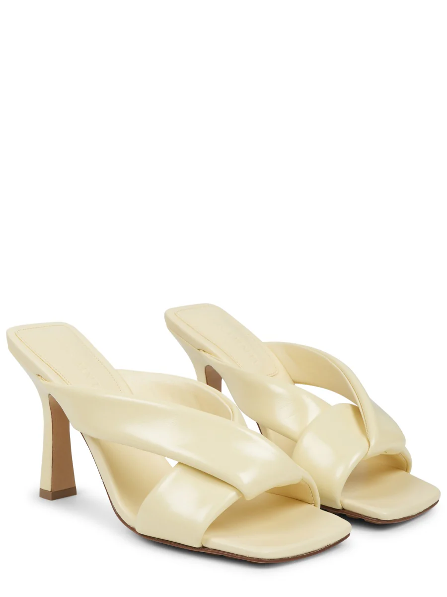Bottega Veneta Elegant Leather Sandals for Women - SS25 - Image 2