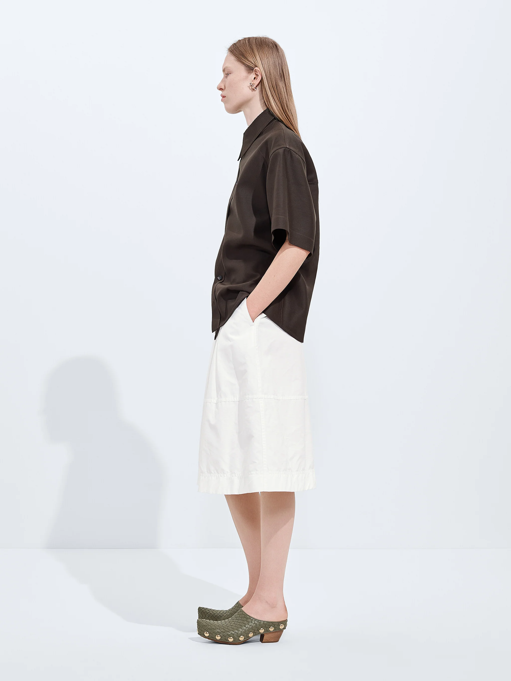 Bottega Veneta High-Waisted Wide Leg Shorts - Size 38 - Image 2
