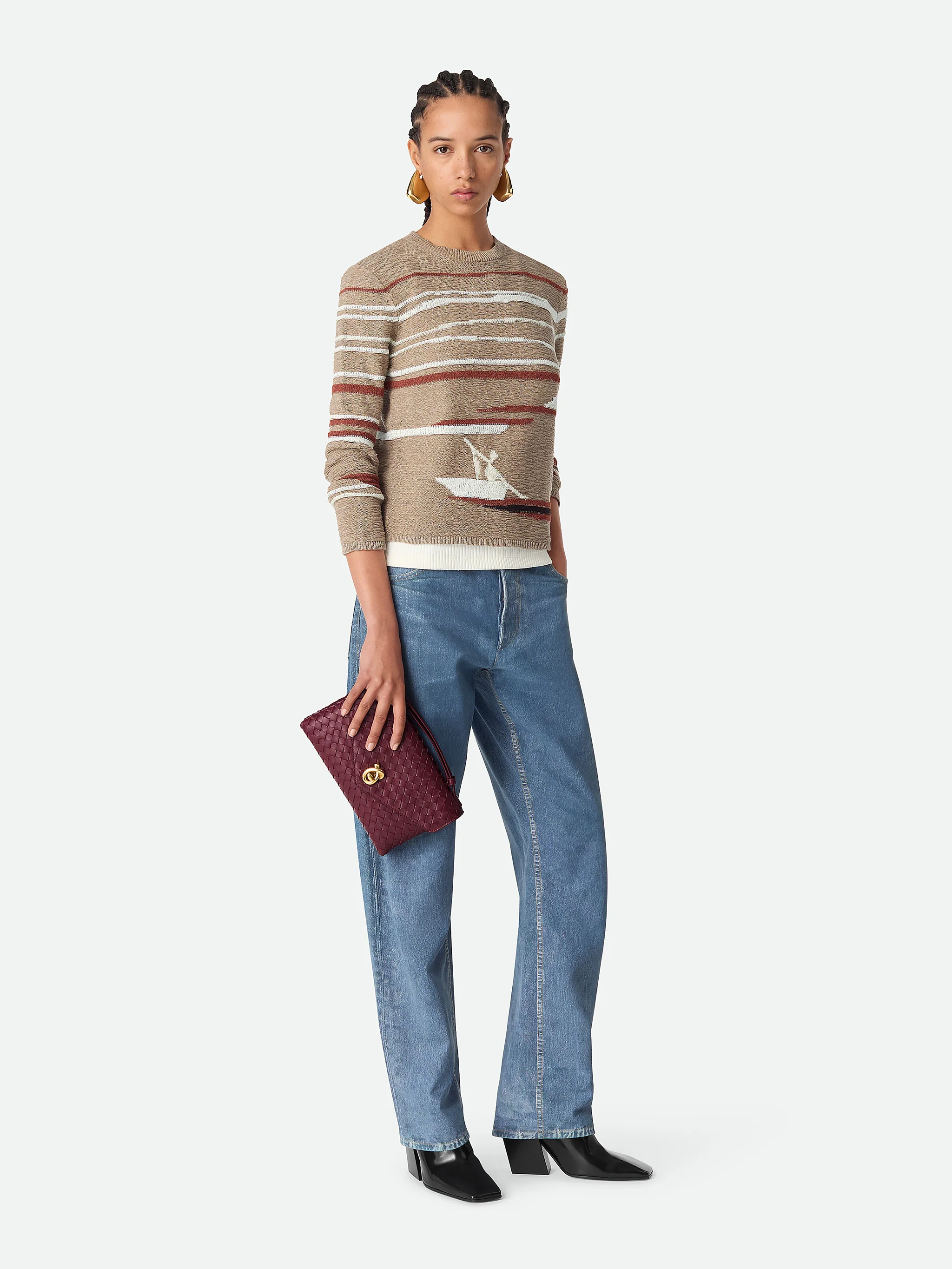 Bottega Veneta Mini Leather Handbag with Adjustable Features and Metallic Closure - Image 2