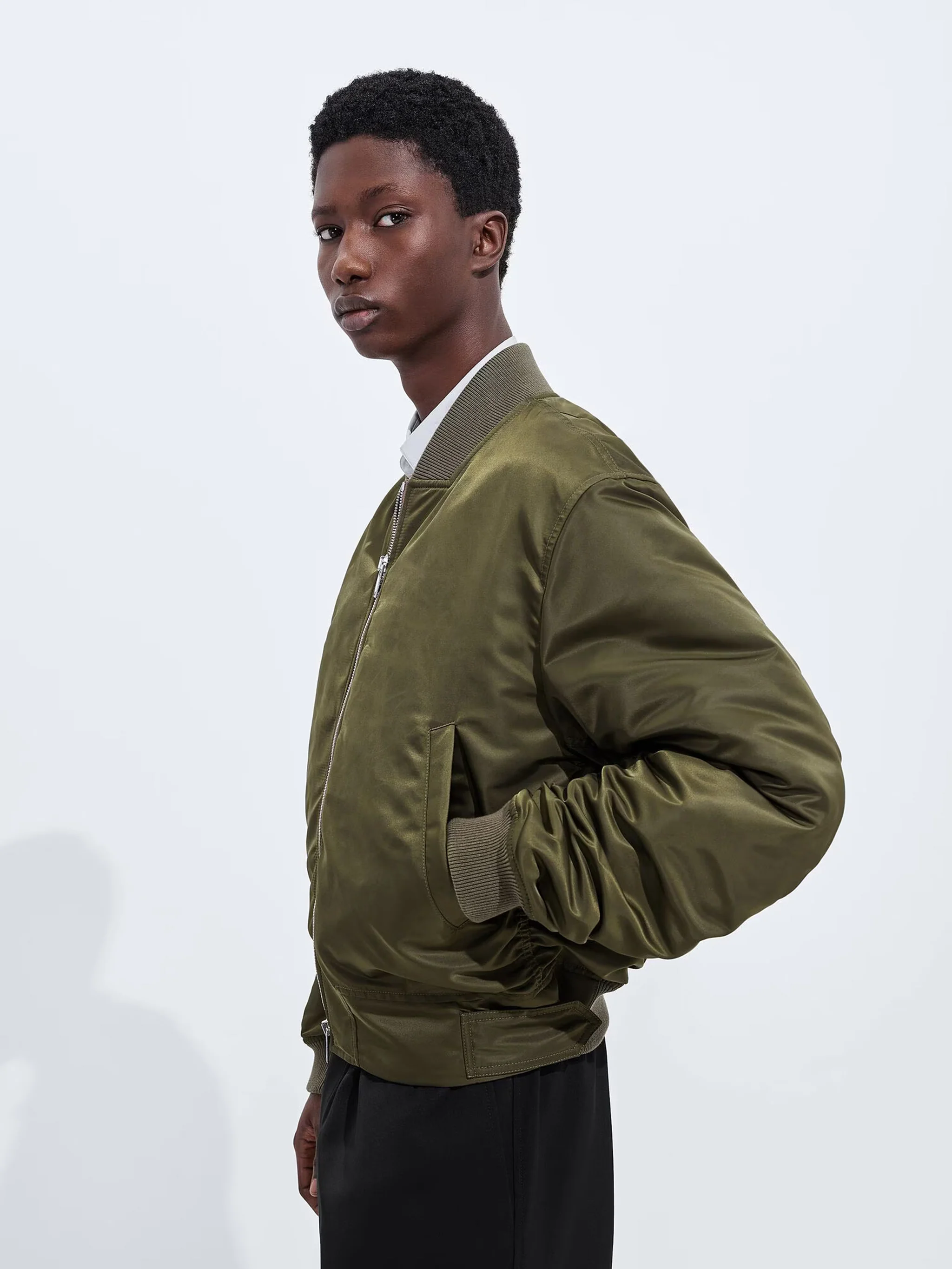 Bottega Veneta Relaxed Fit Padded Satin Nylon Bomber Jacket 46 - Image 2