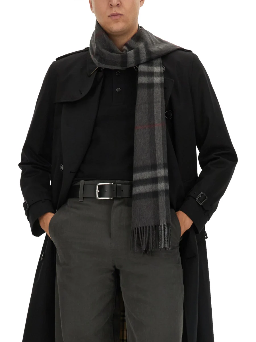 BURBERRY Check Cashmere Scarf - Image 5