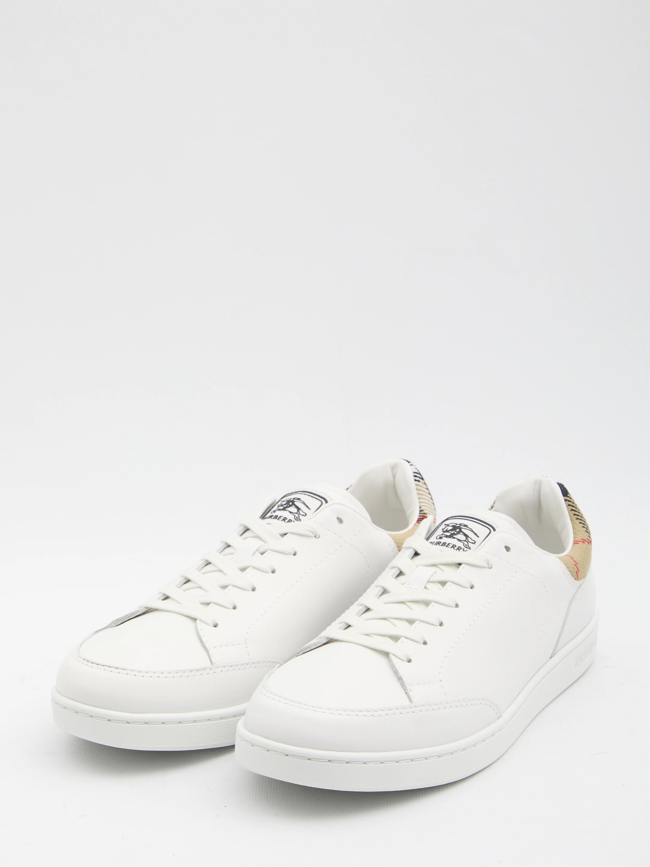 BURBERRY Set Leather Sneakers - Image 4