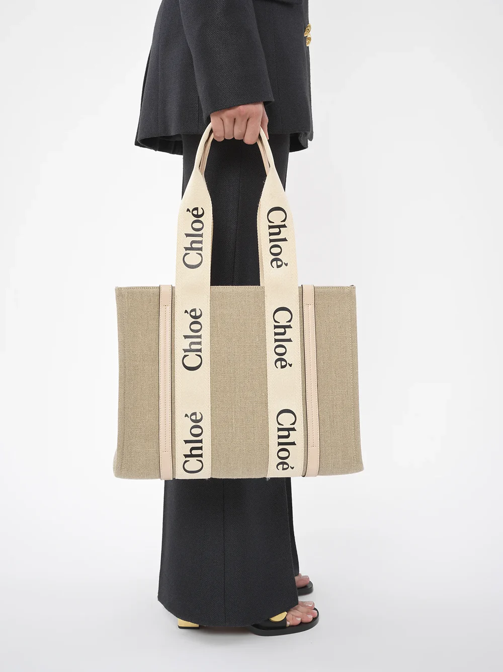 Chloé Elegant Linen Tote Bag - 26 cm Height, 37 cm Length - Image 7