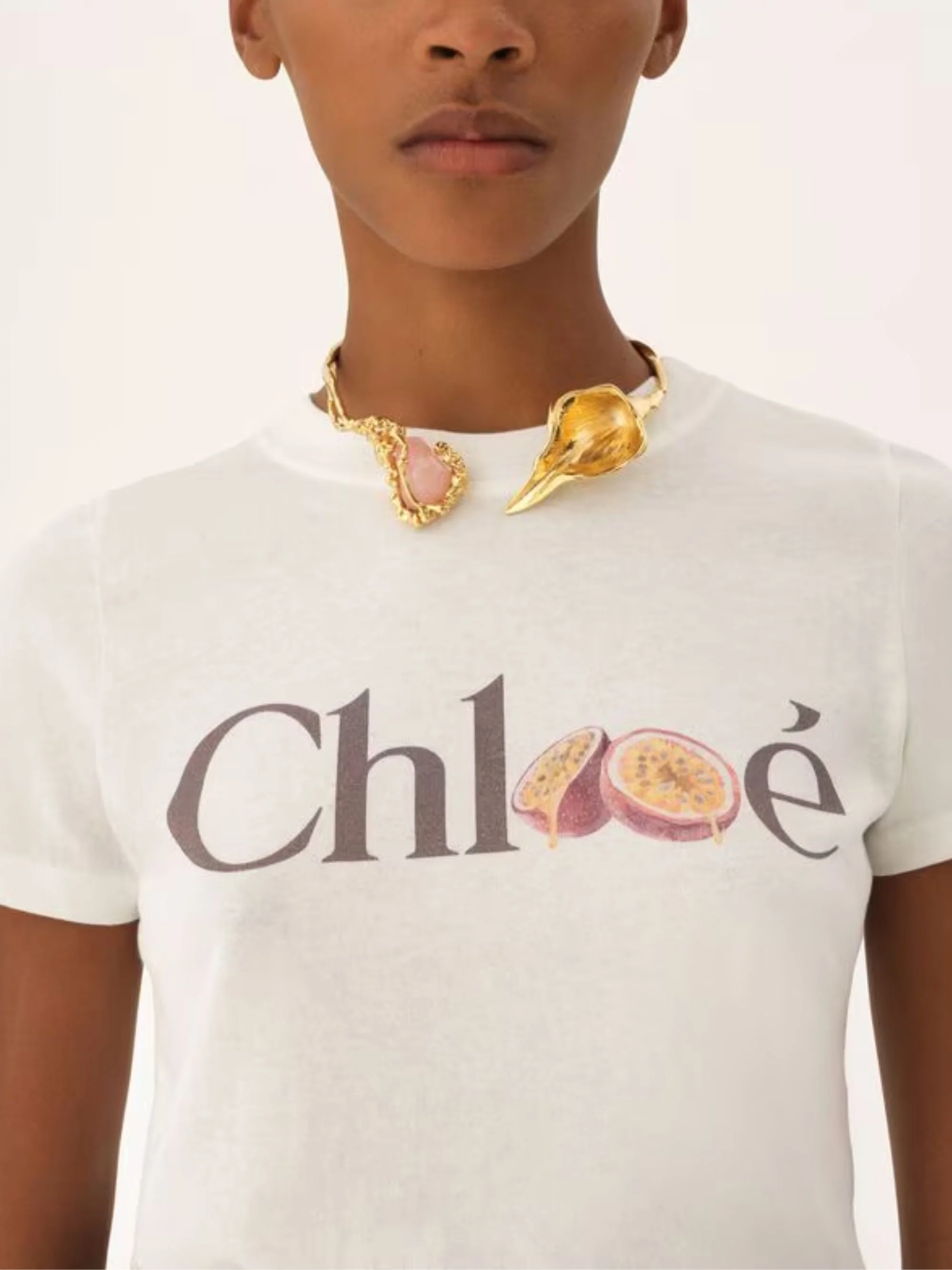 Chloé Women's Cotton T-shirt with Front Logo and Crew Neck - Image 4