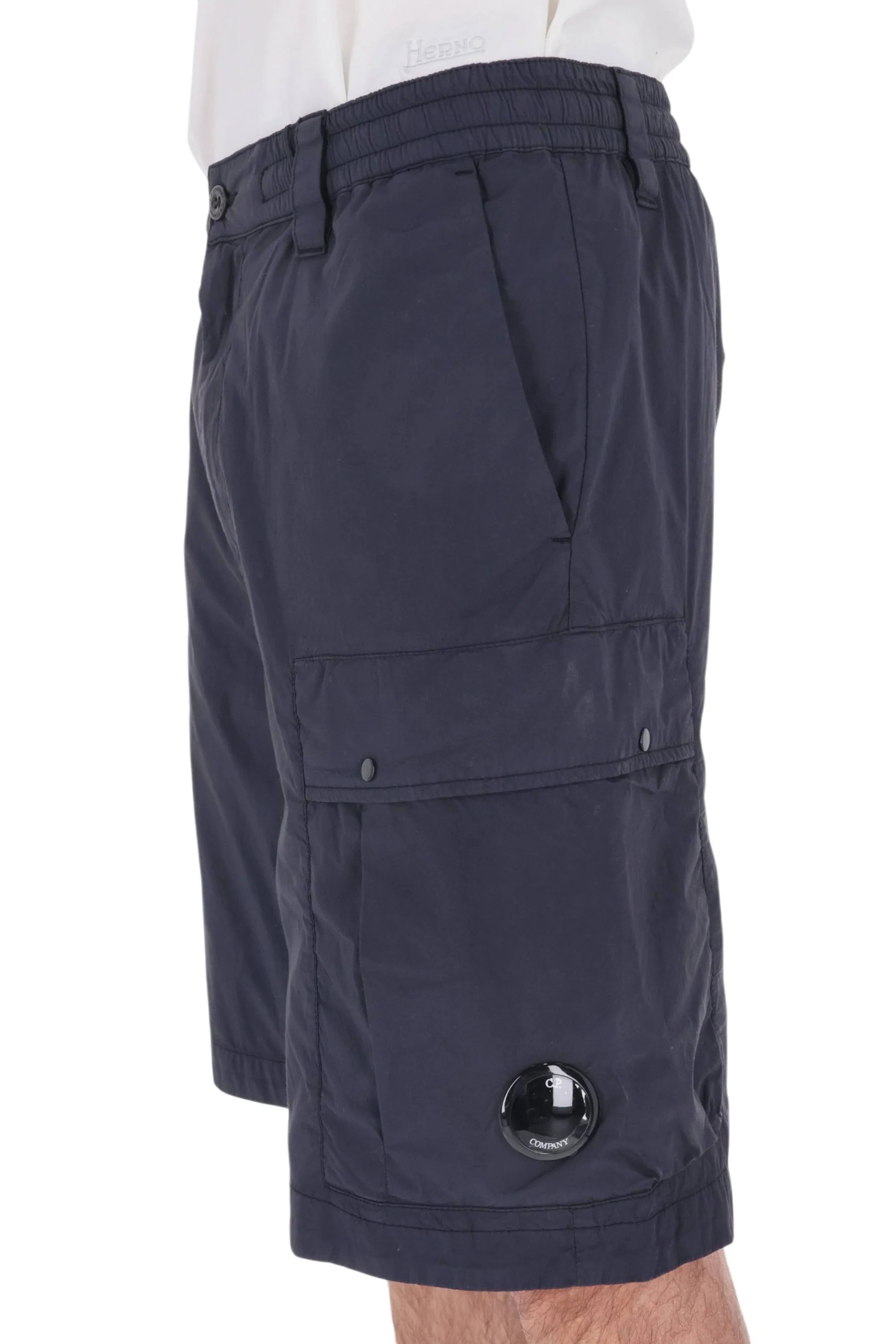 Cp Company Men's Stylish Mini Cargo Shorts - Image 5