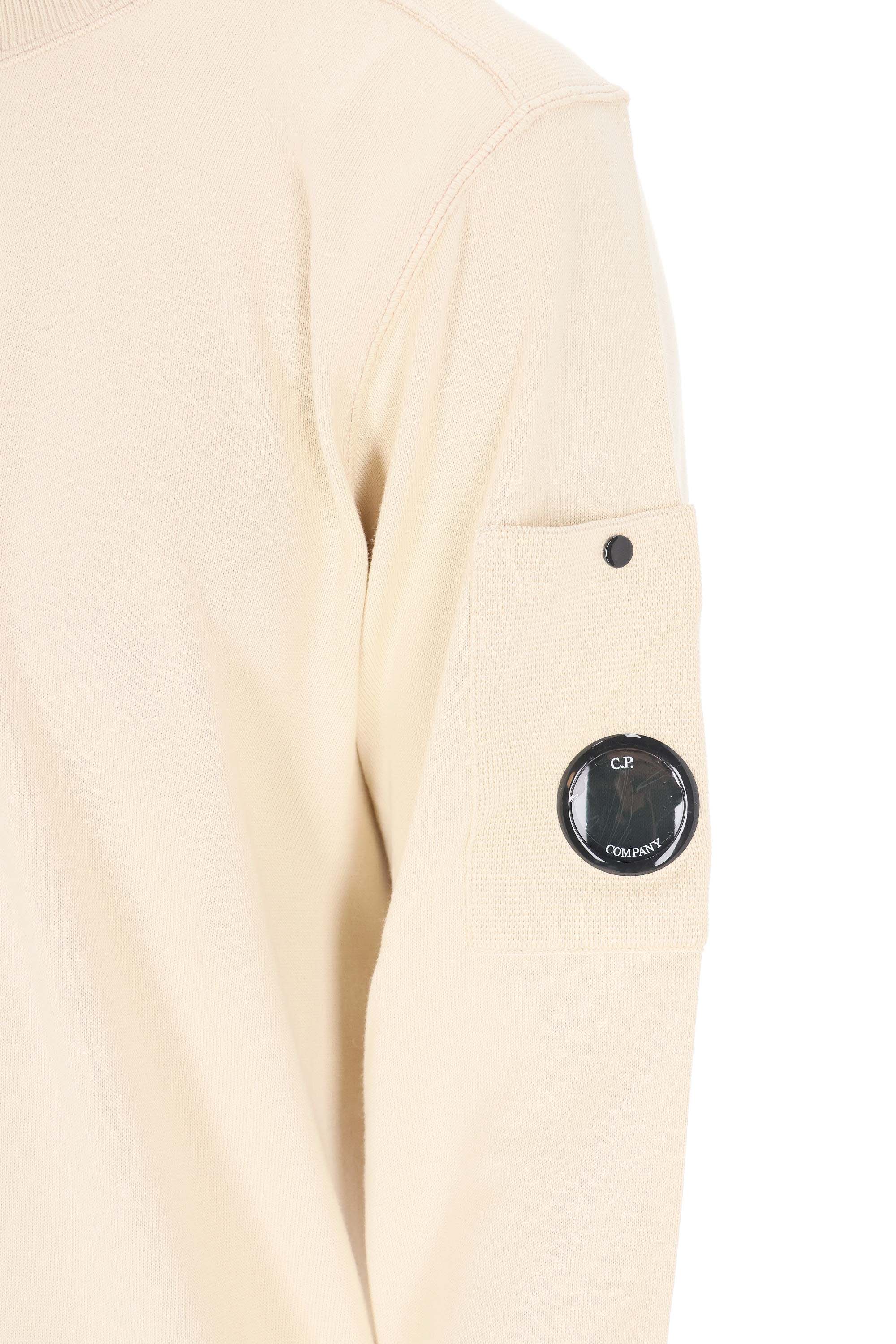 Cp Company Stylish Lightweight Sweater for Men - Image 6