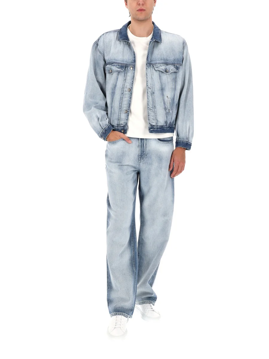 Diesel Classic Denim Jeans for Men - Image 3
