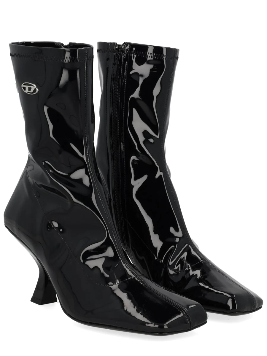 DIESEL D-Amber-Ankle Boots in Patent Stretch PU - Image 2