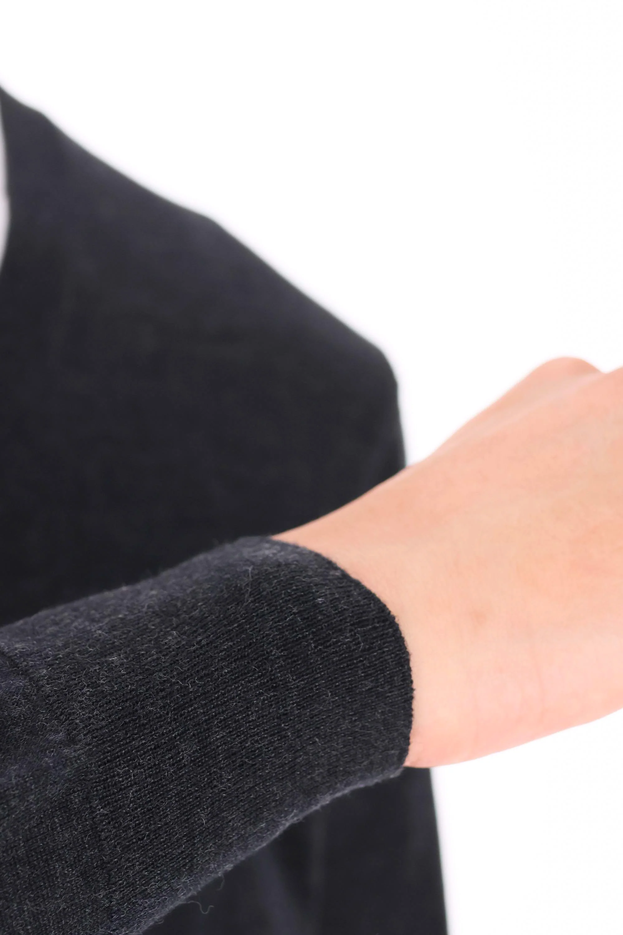 Drumohr Classic Slim Fit Sweater for Men - FW25 - Image 6