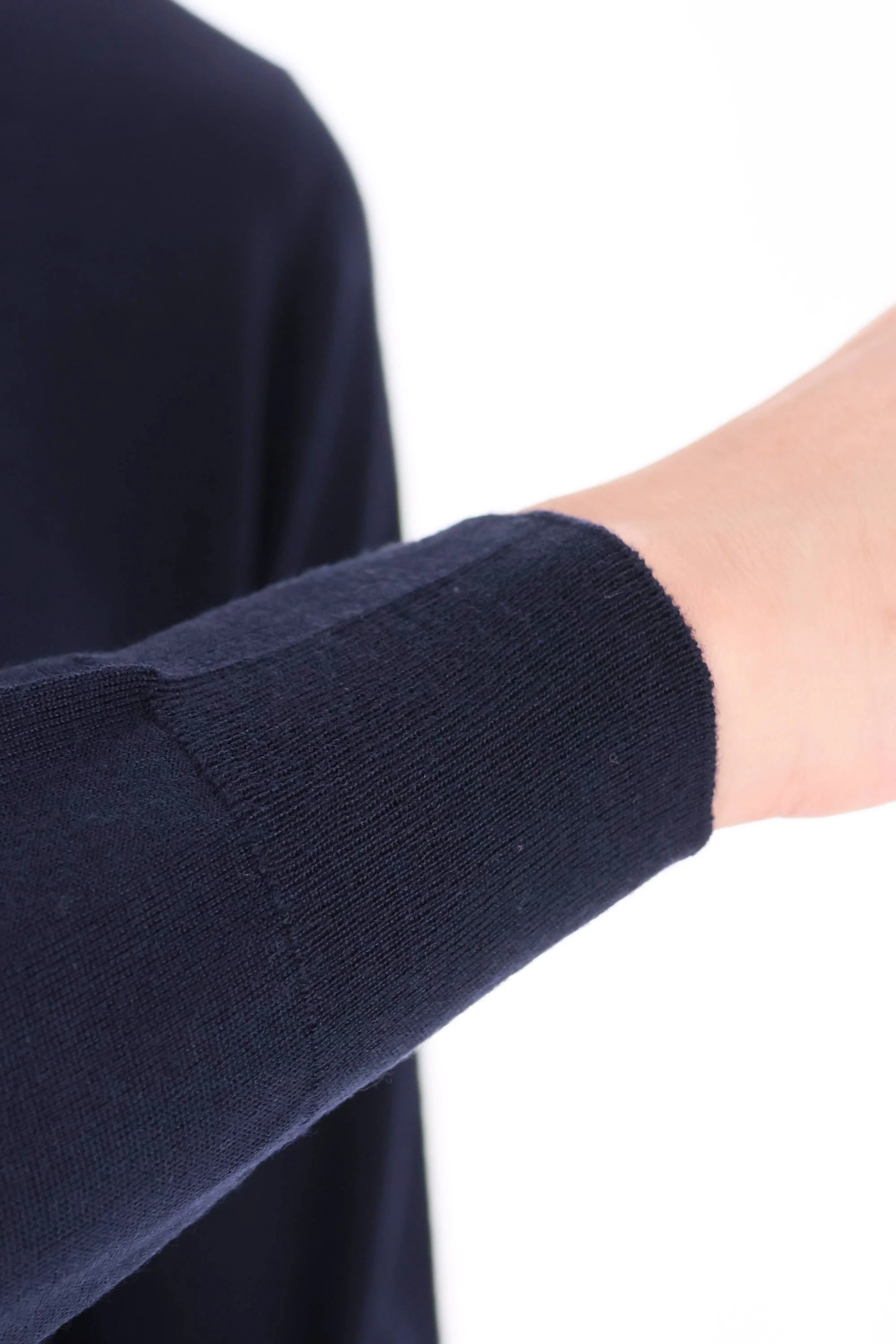 Drumohr Crew Neck Sweater in Extrafine Wool - Image 6