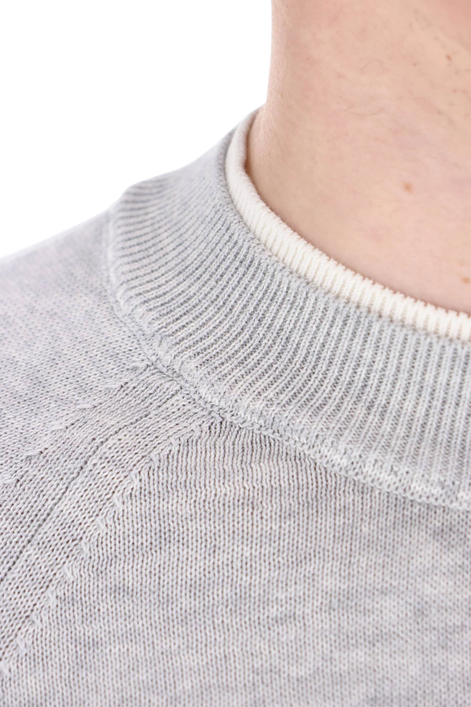 Eleventy Essential Sweater for Men - P26 Season - Image 5