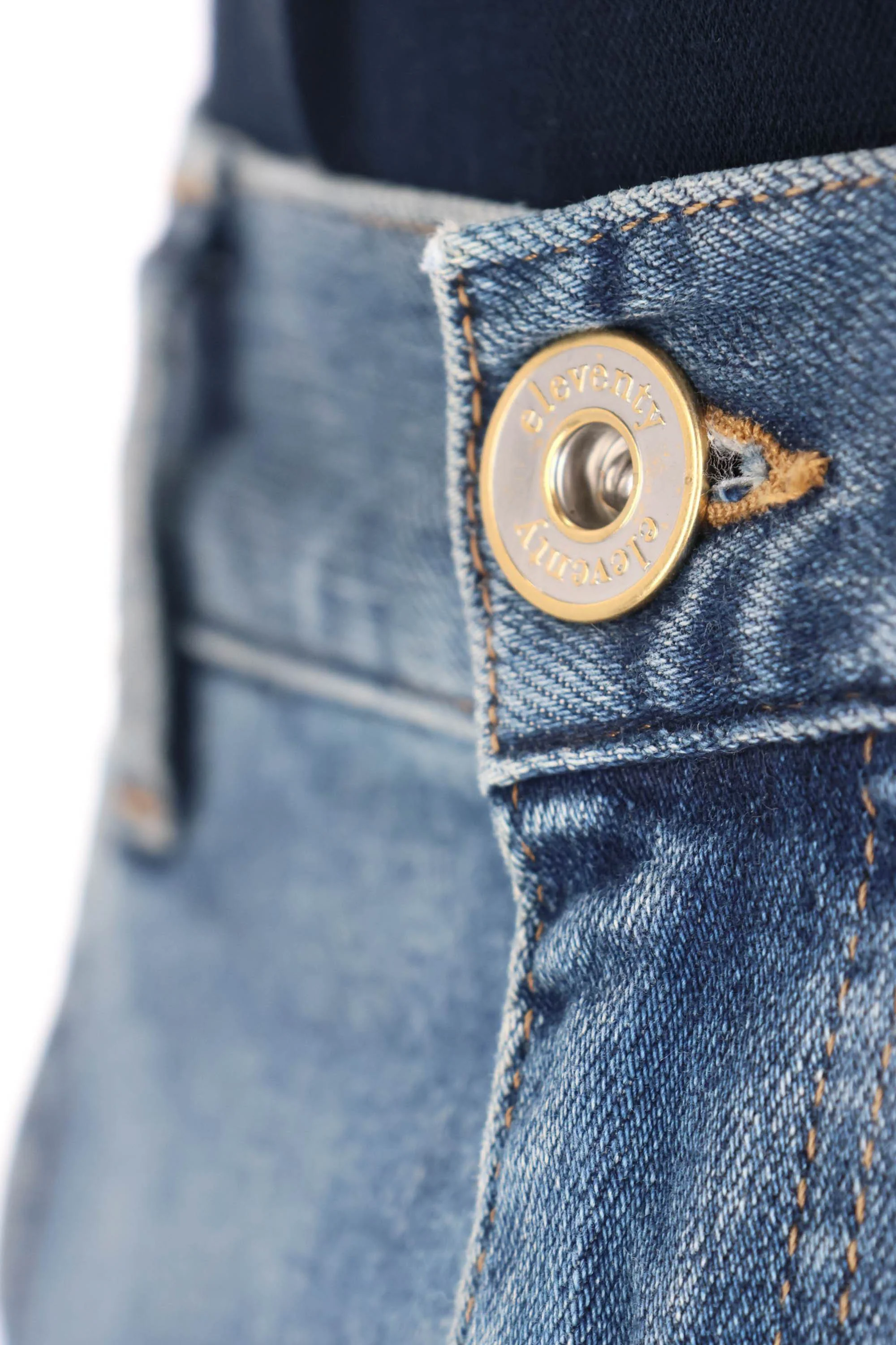 Eleventy Men's Stylish Denim Pants - Image 6