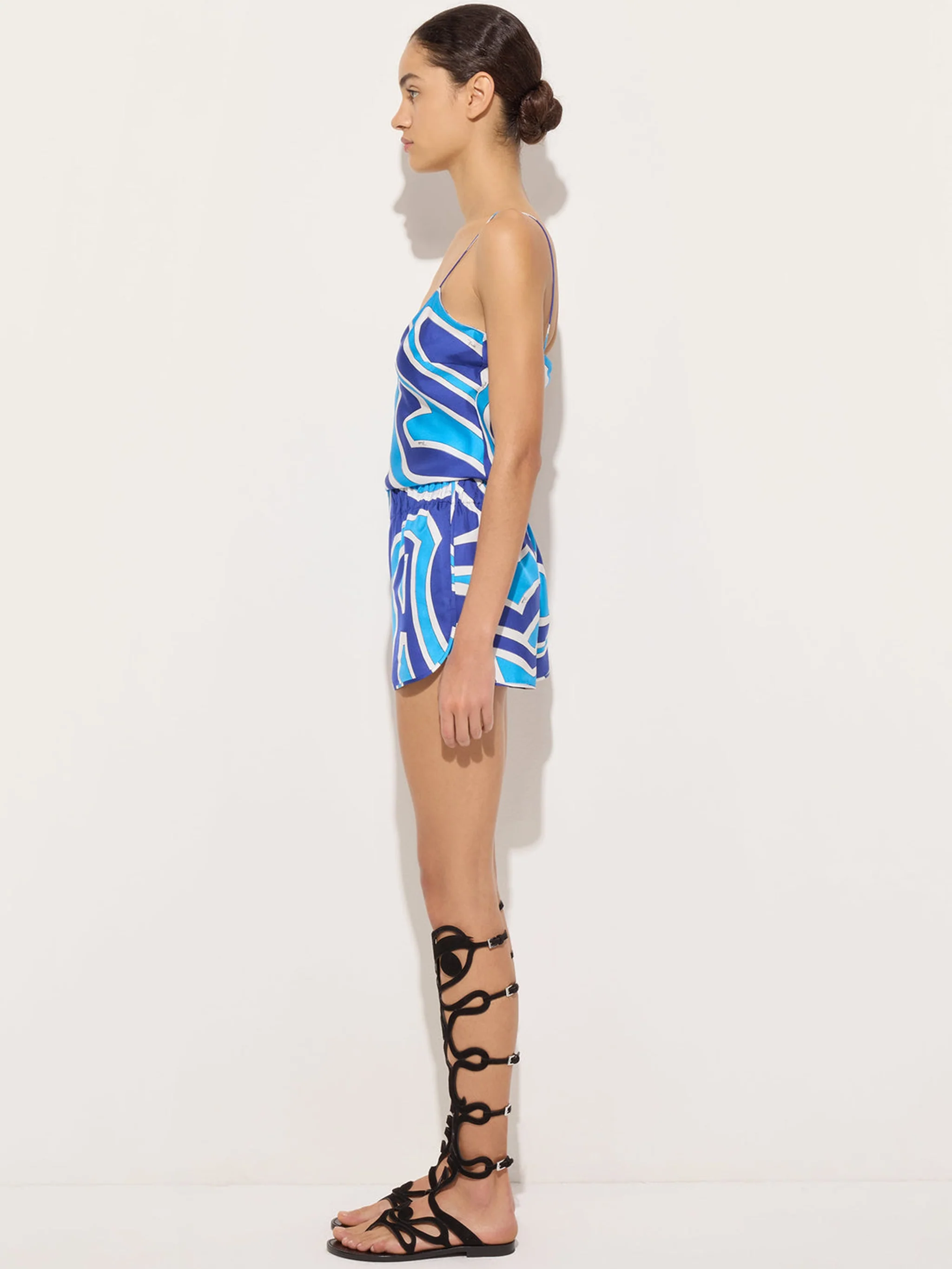 Emilio Pucci Elegant Waist and Hem Dress with Two Pockets - Size 40 - Image 3