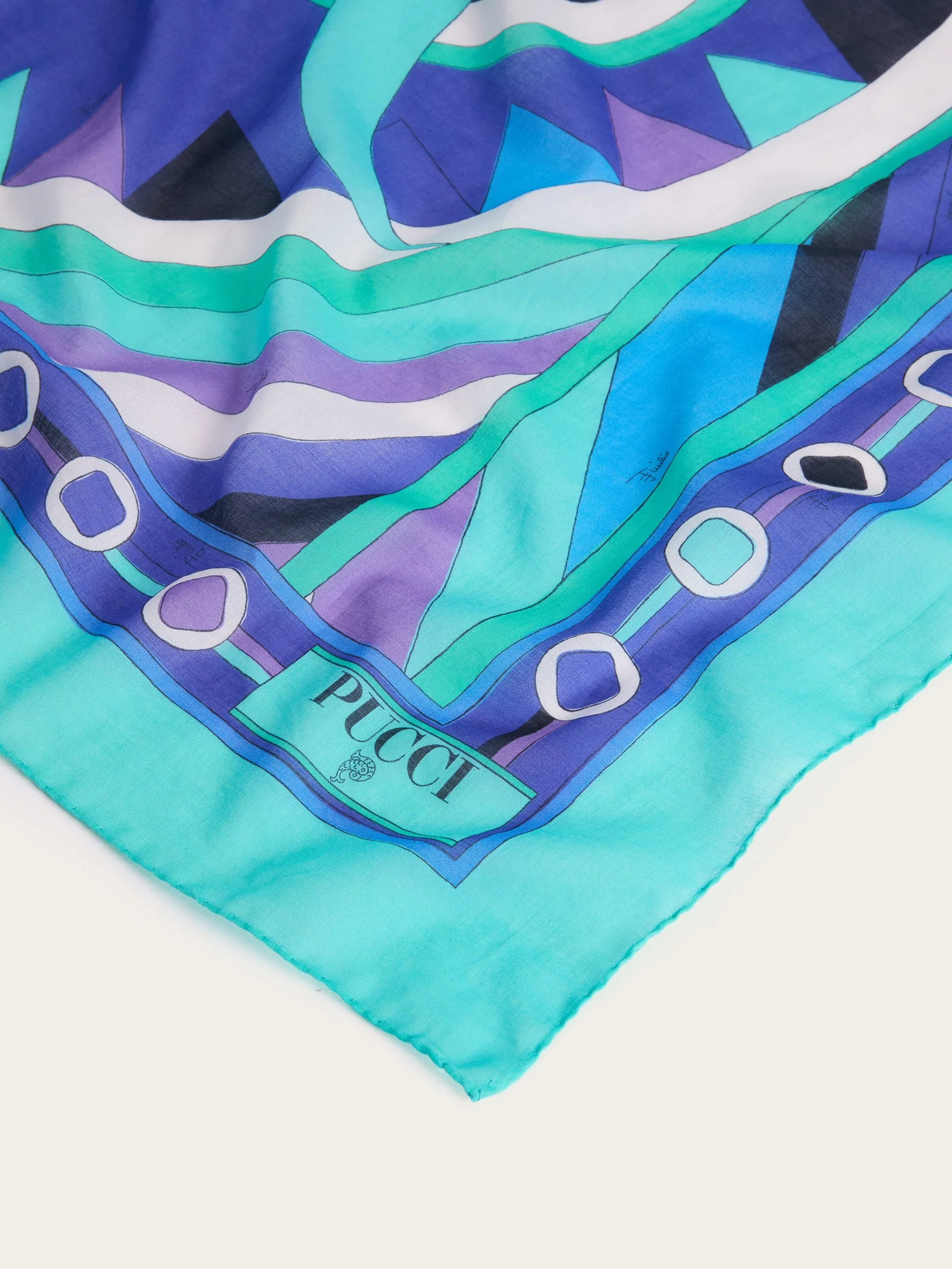 Emilio Pucci Stylish Cotton Scarf - 125x140 cm - Image 3