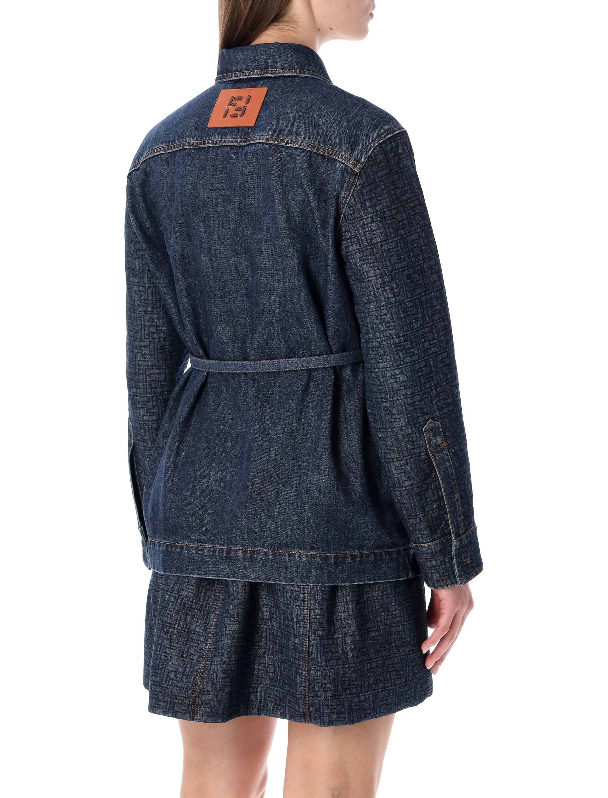 Fendi Oversized Go-To Jacket with Quilted Motif - Size 40 - Image 2