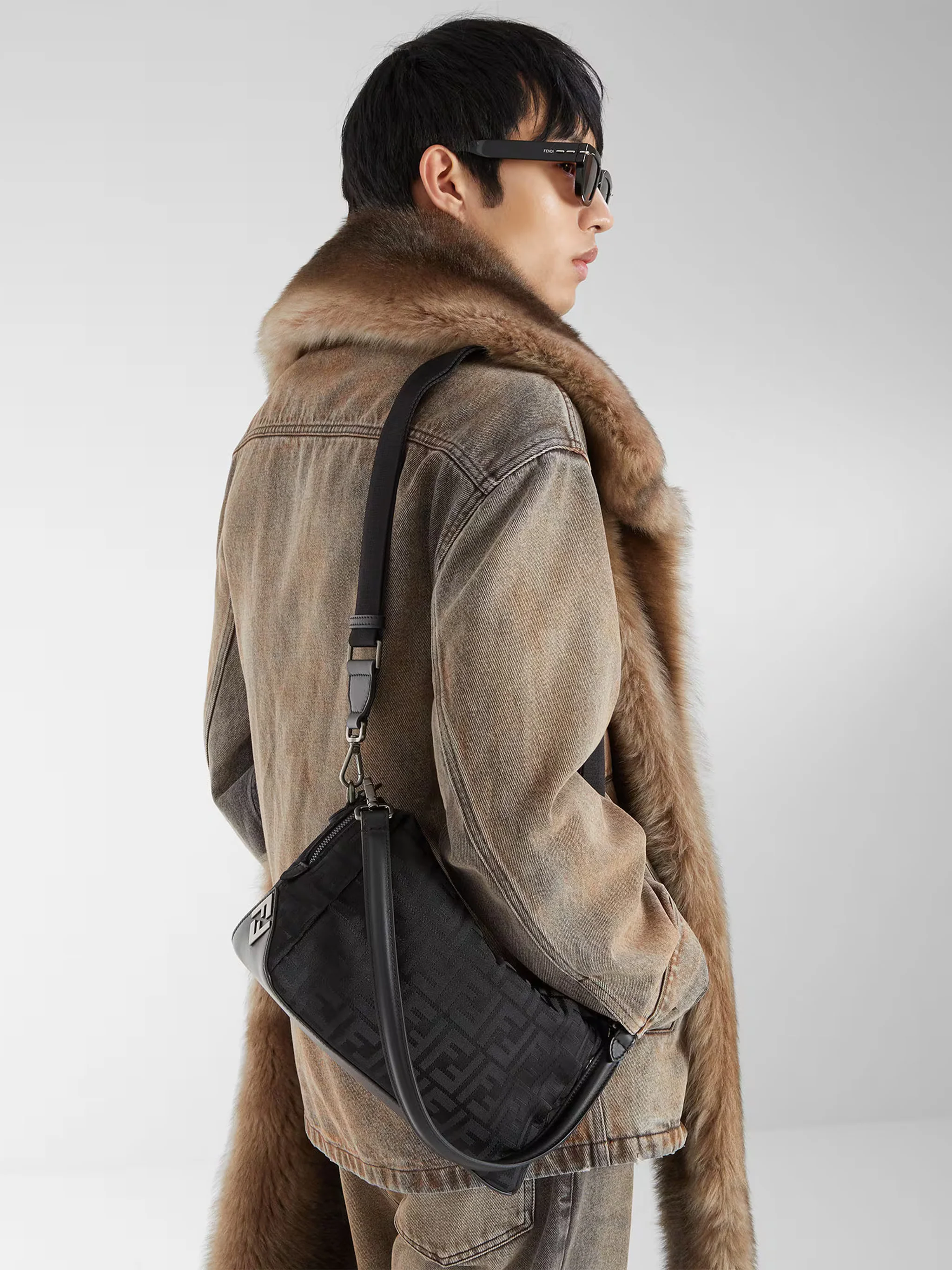 Fendi Stylish Mini Crossbody Bag - Height 19 cm; Width 28 cm; Depth 11 cm - Image 6