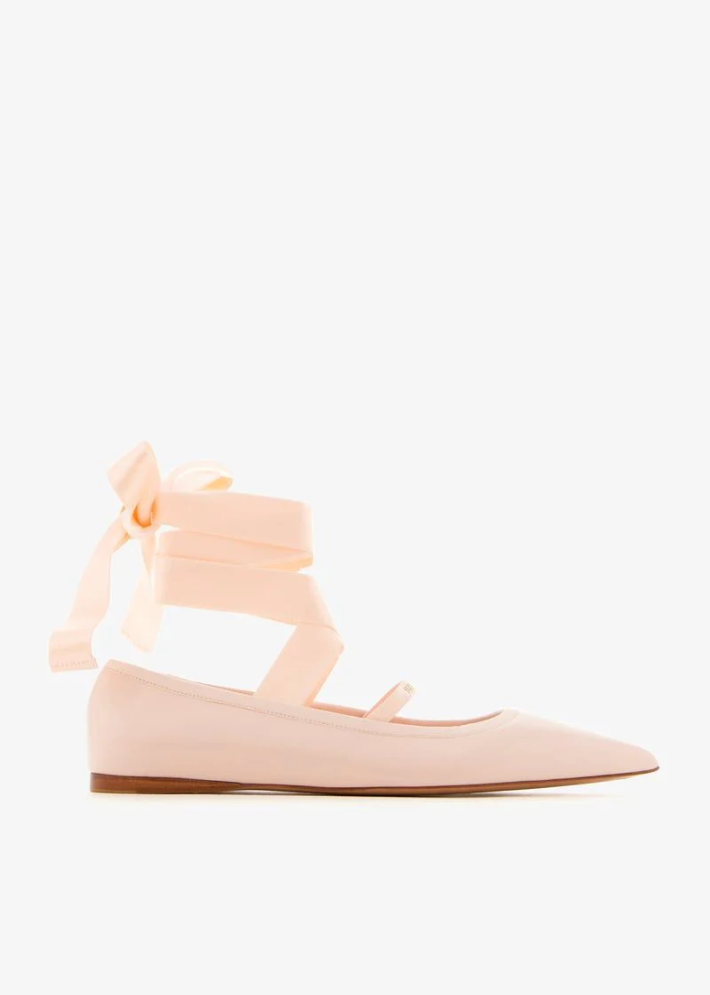 Ferragamo Elegant Ballarina Flats for Women