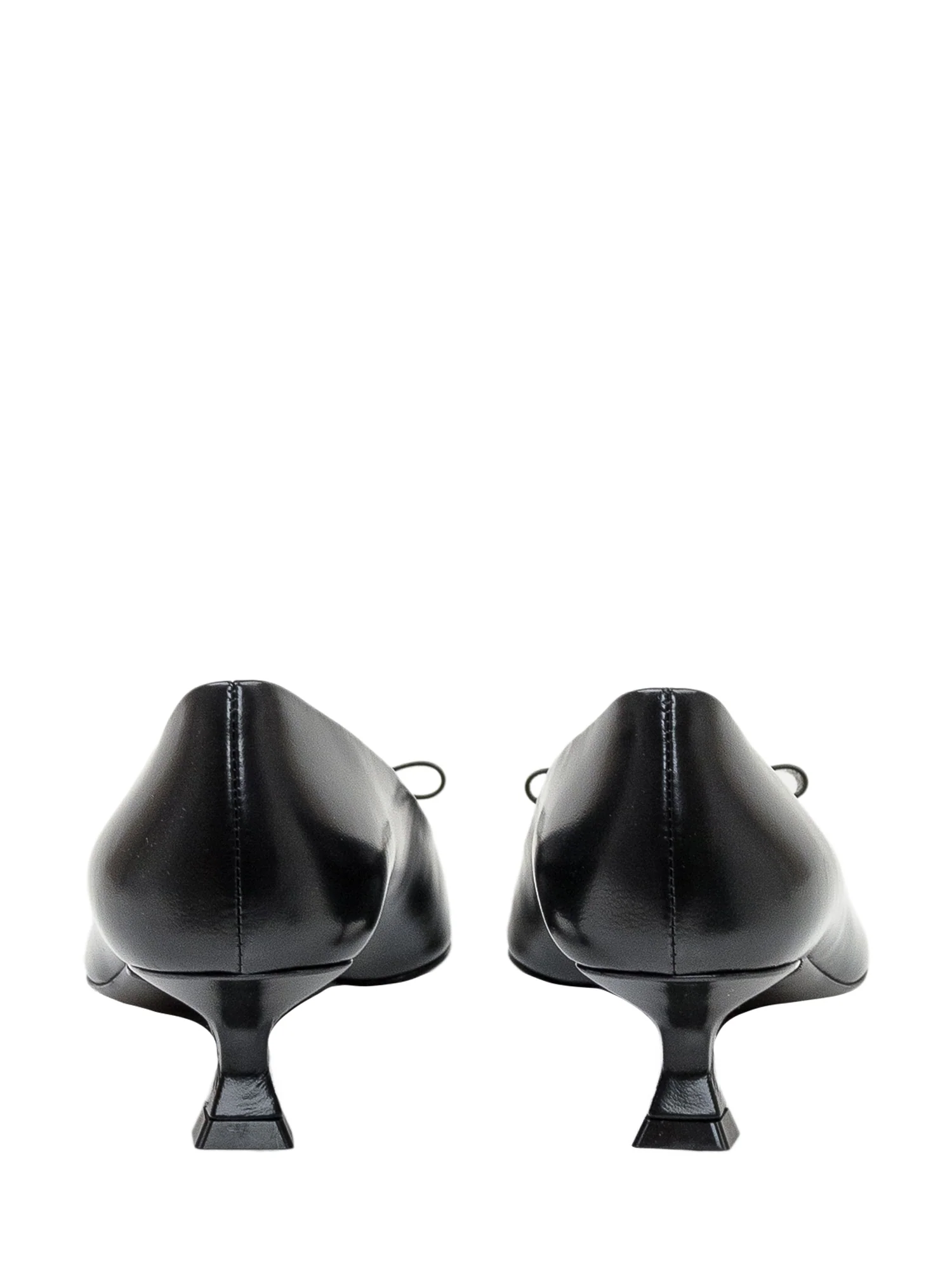 Ferragamo Low Heeled Elegance - Image 3