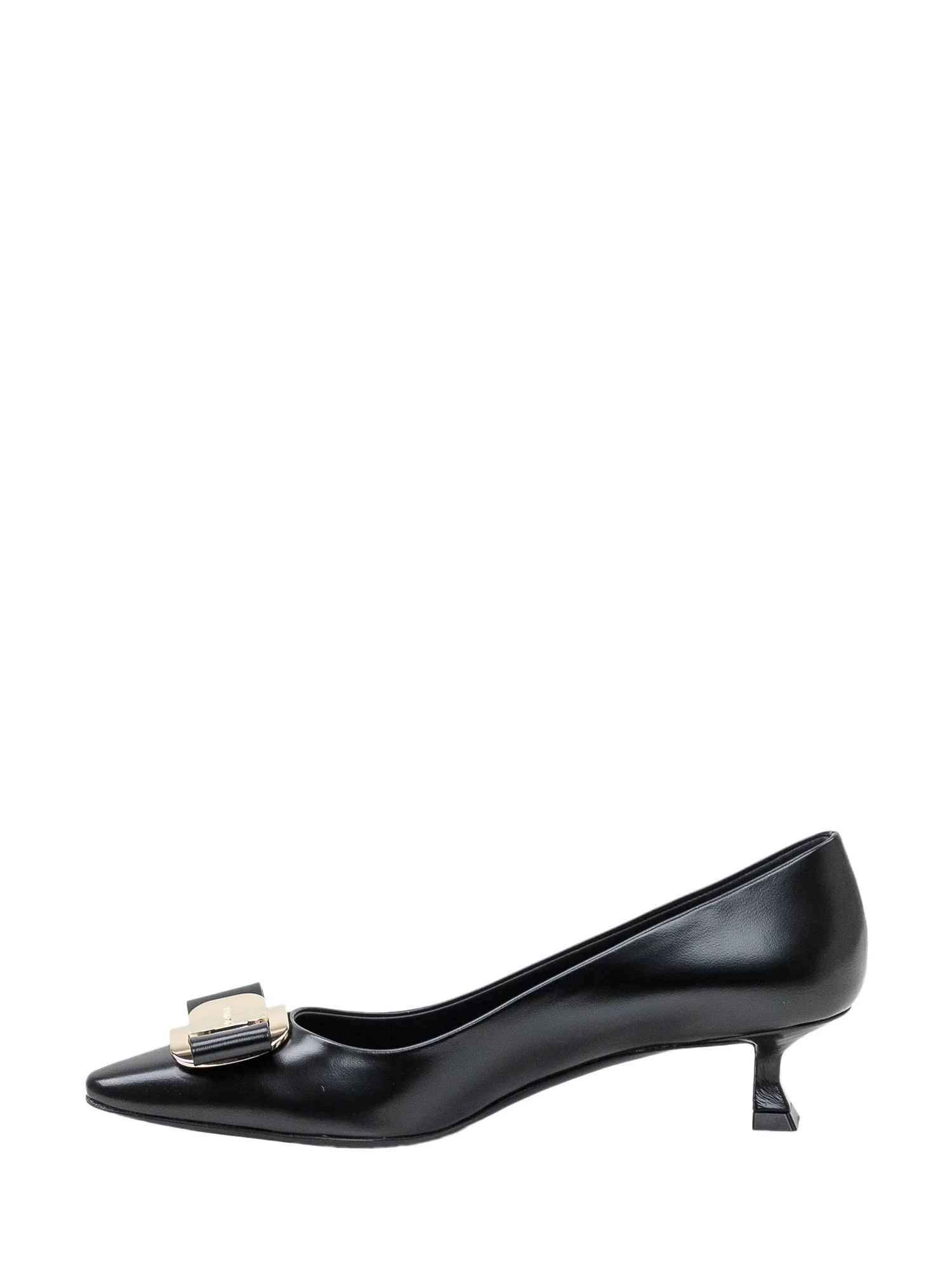 Ferragamo Low Heeled Elegance - Image 4