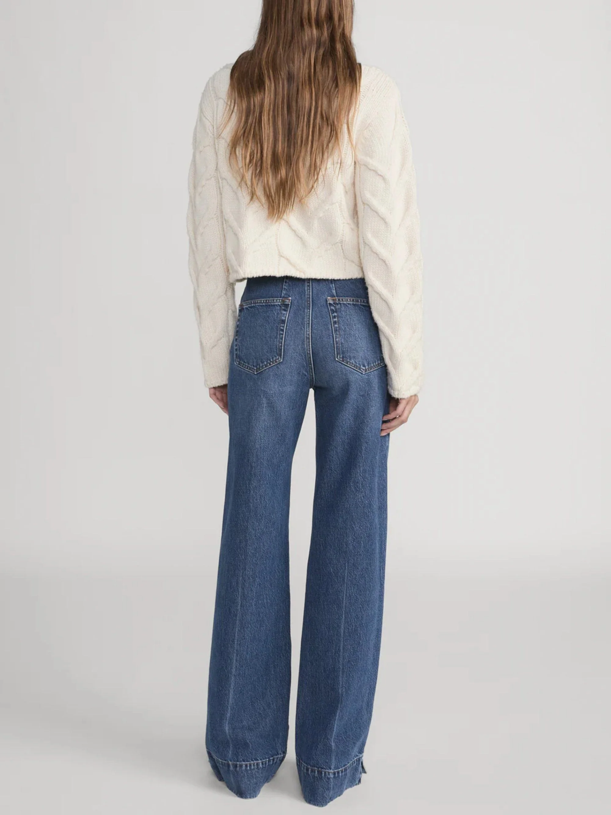 Frame Ultra-High Waist Mini Jeans with Slit - Image 3