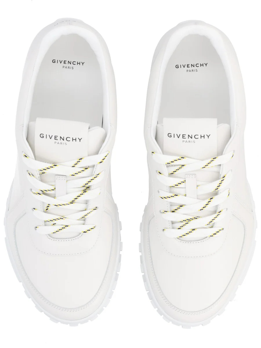 GIVENCHY Glide Sneakers in Leather - Image 5