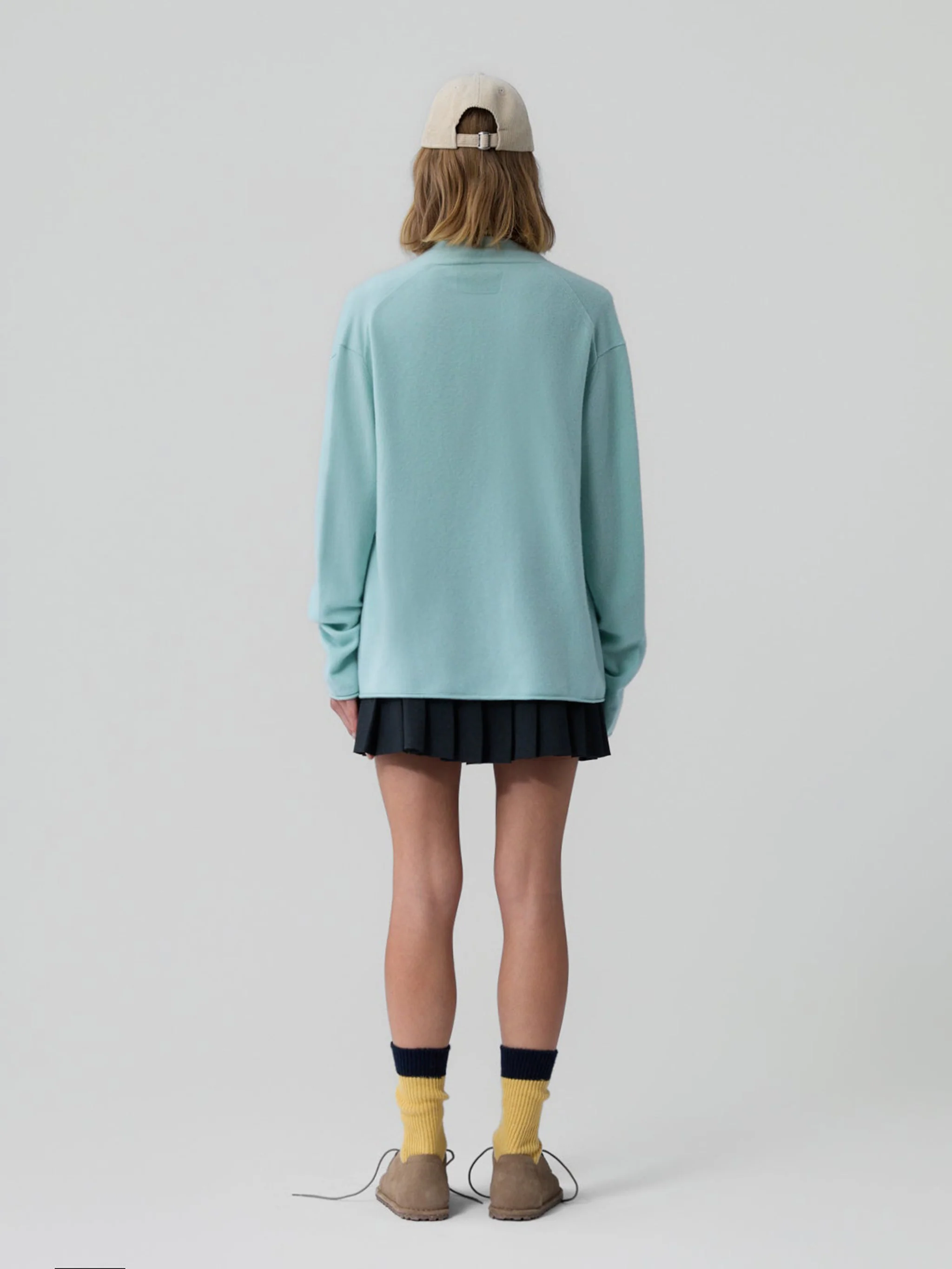 Guest In Residence V-neck Cashmere Sweater with Button Fastening - Size S - Image 5