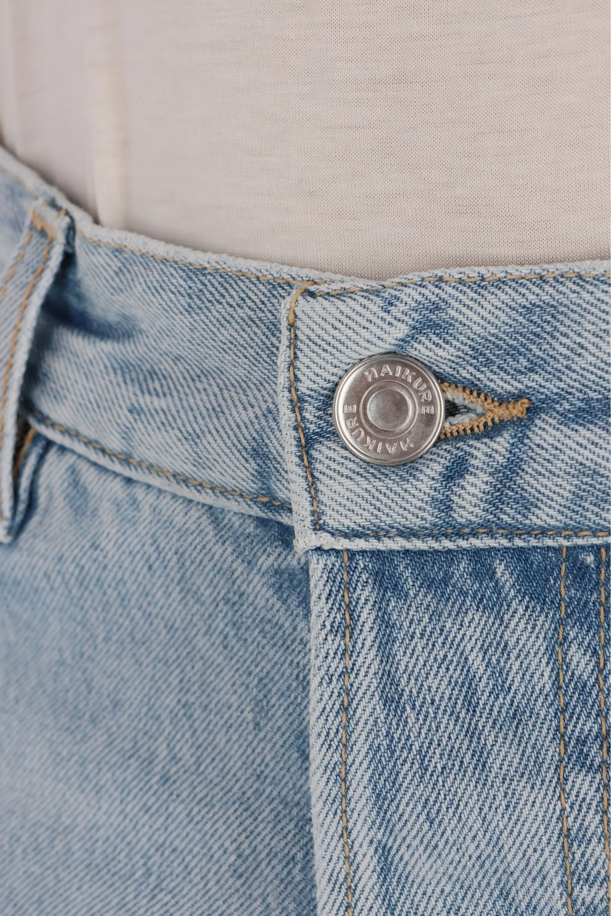 Haikure Stylish Men's Denim Jeans - Image 4
