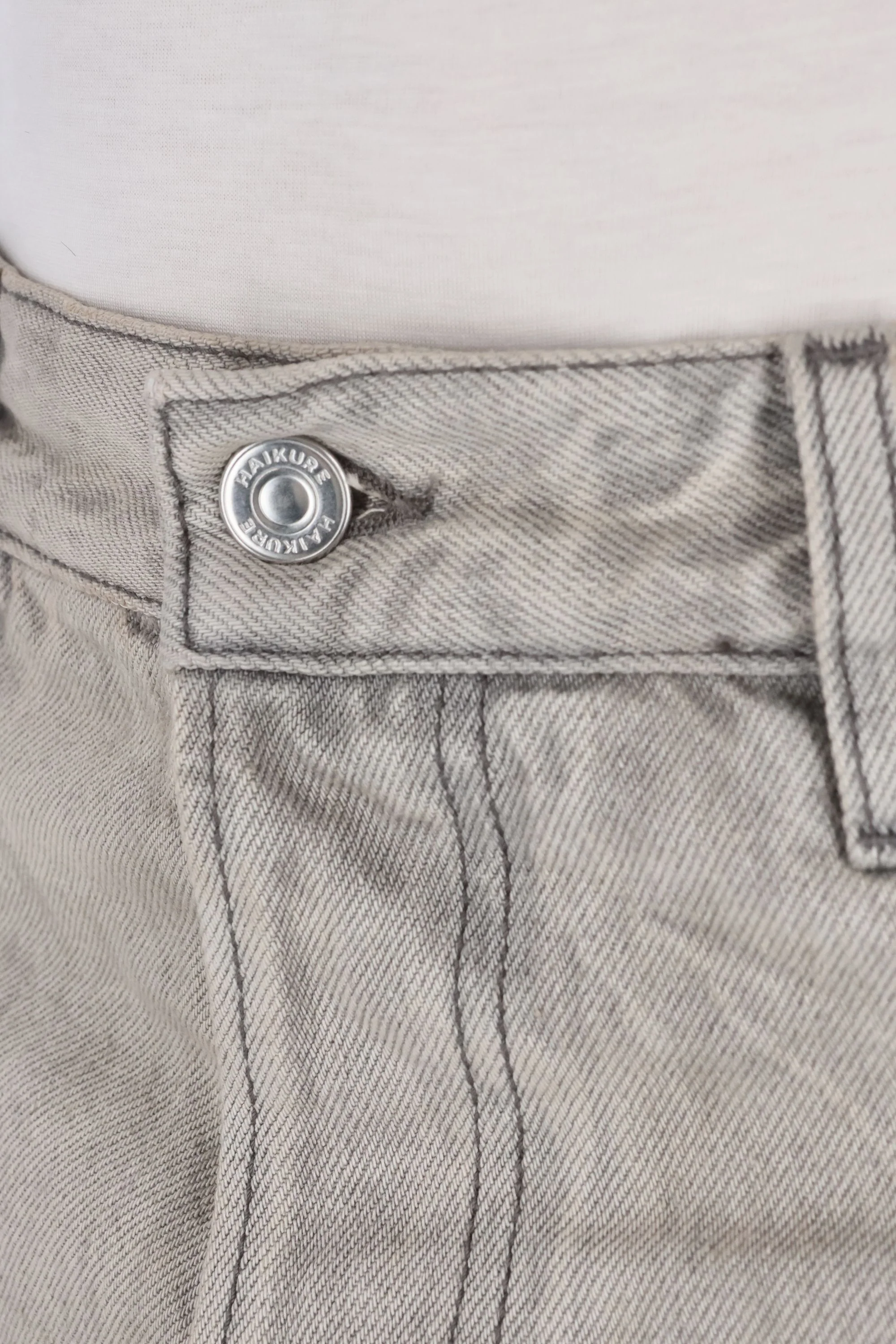 Haikure Stylish Mini Jeans for Men - Image 4