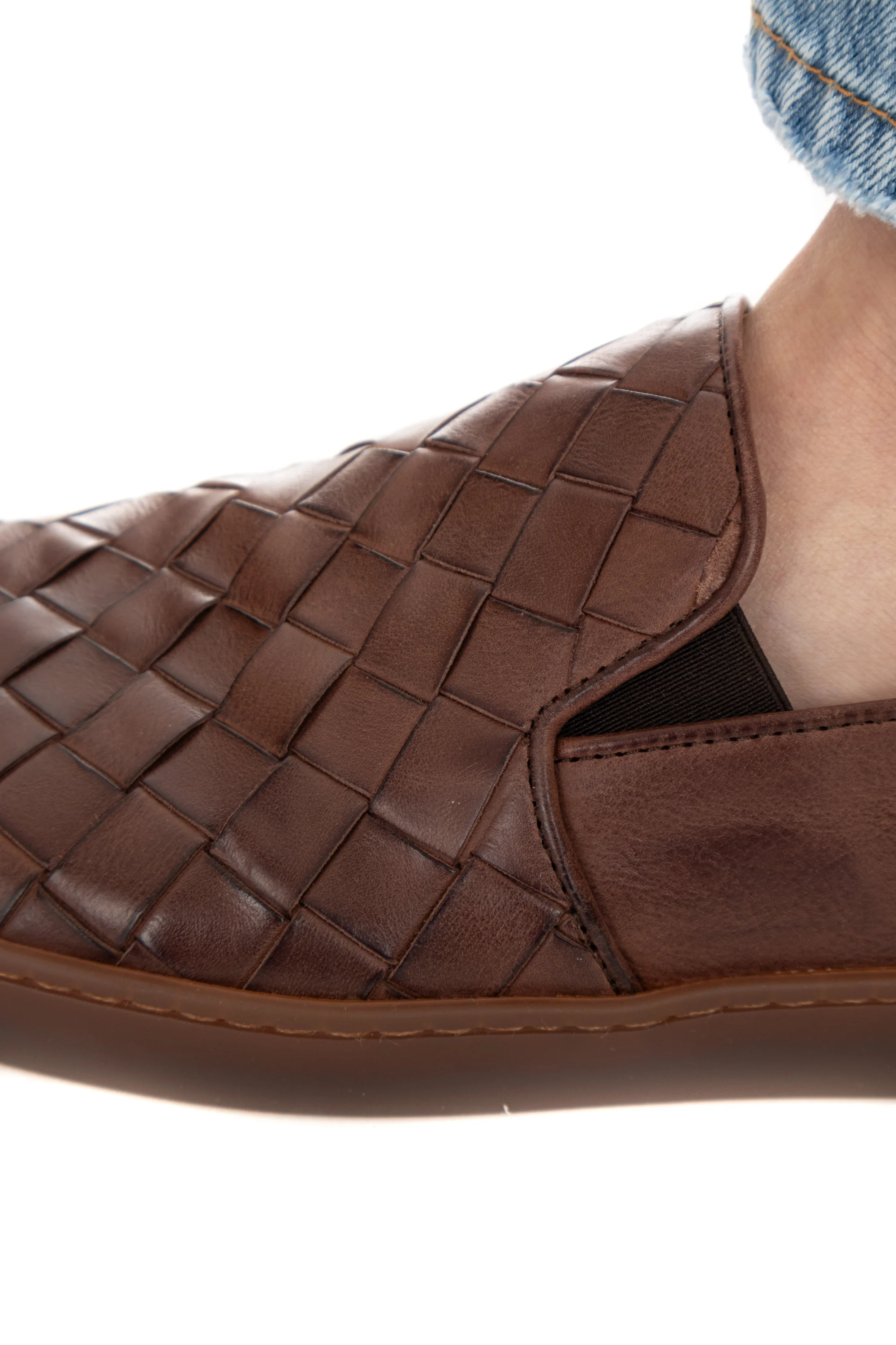 Henderson Classic Brown Flat Shoes for Men - Image 3
