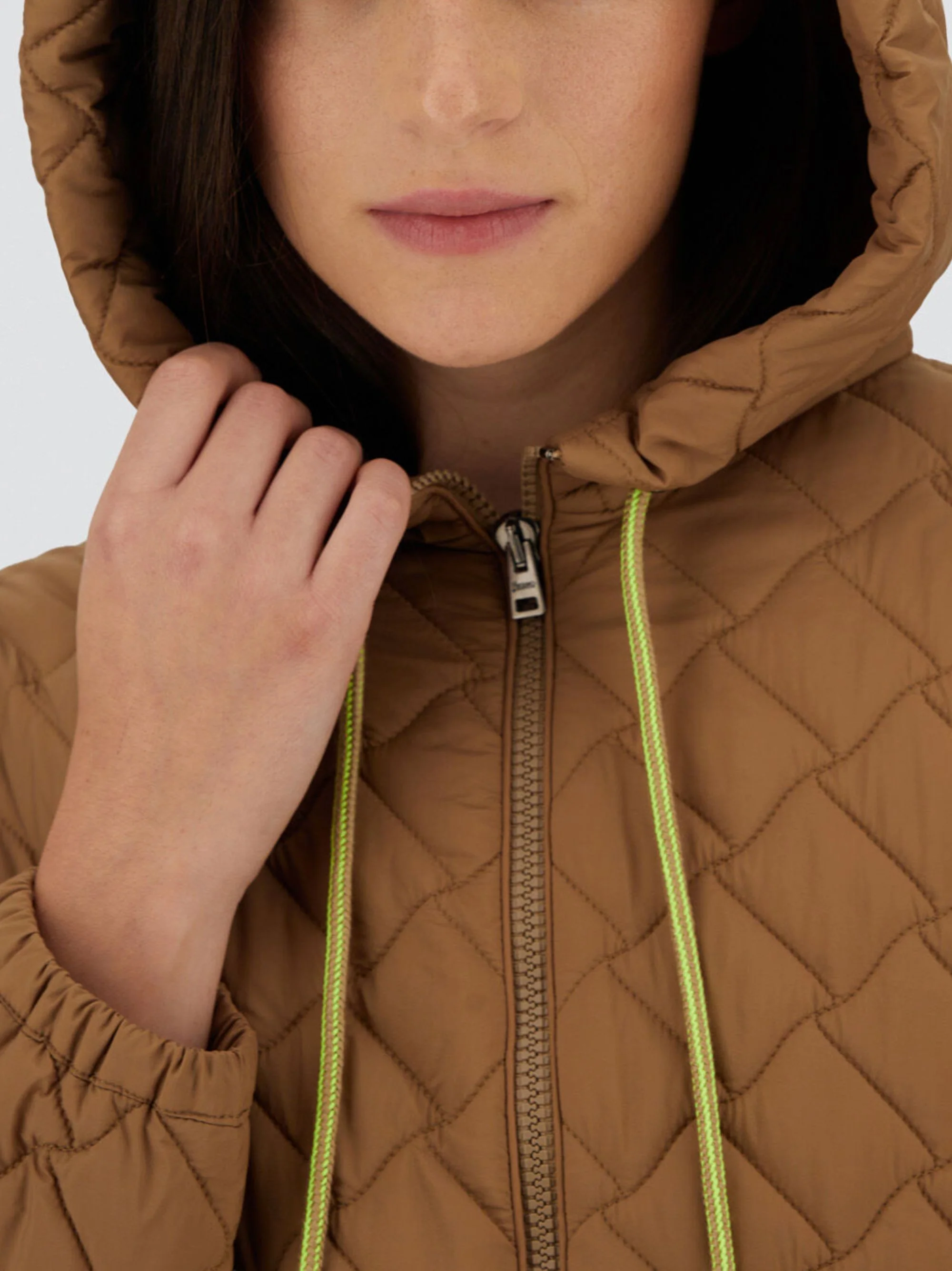 Herno Diamond Quilted Drawstring Down Jacket - Image 4